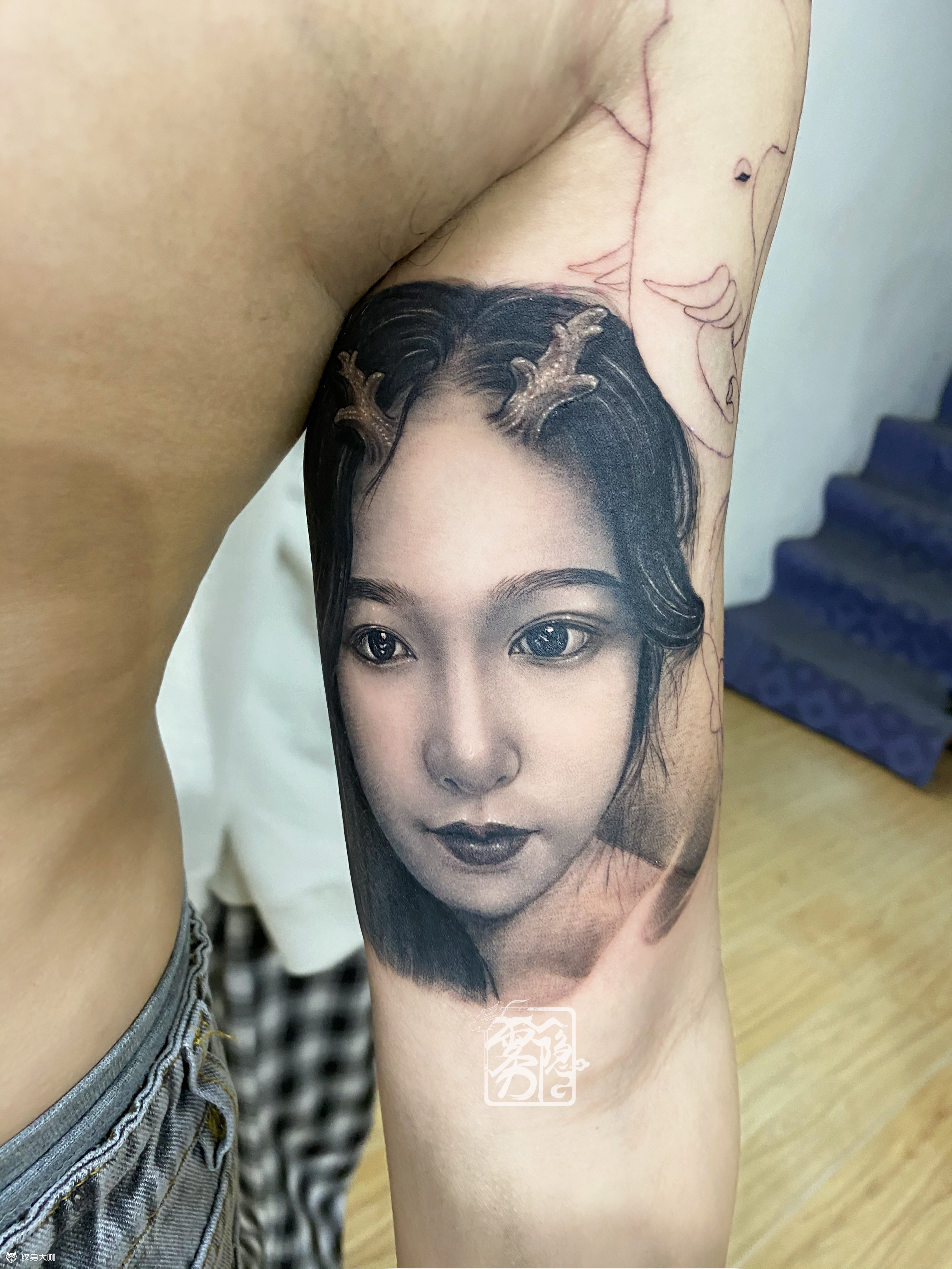 肖像帅哥的女朋友,改变一下,_纹身吧社区 - 纹身大咖