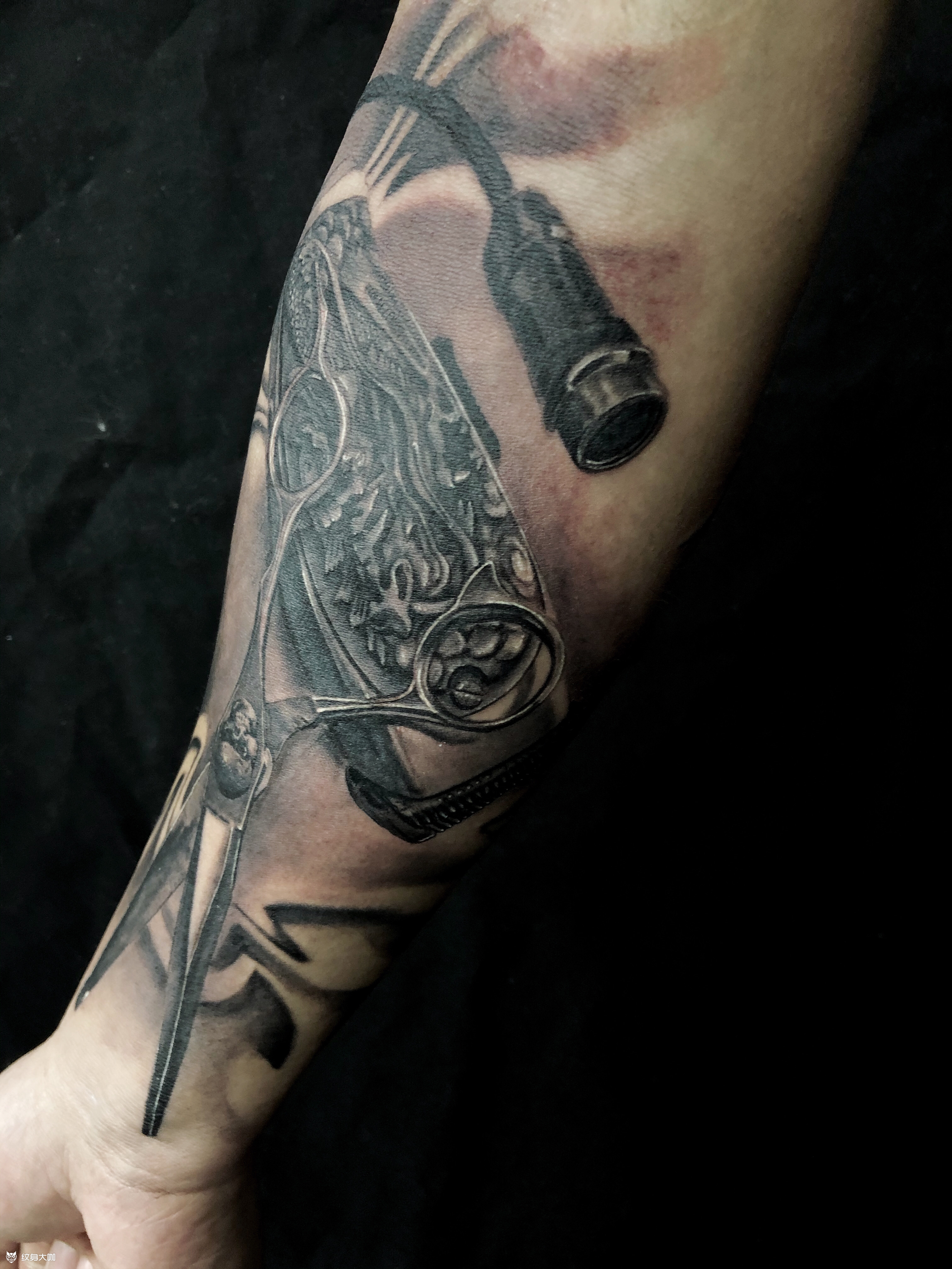 剪刀推子南京老k刺青 by:_纹身吧社区 - 纹身大咖