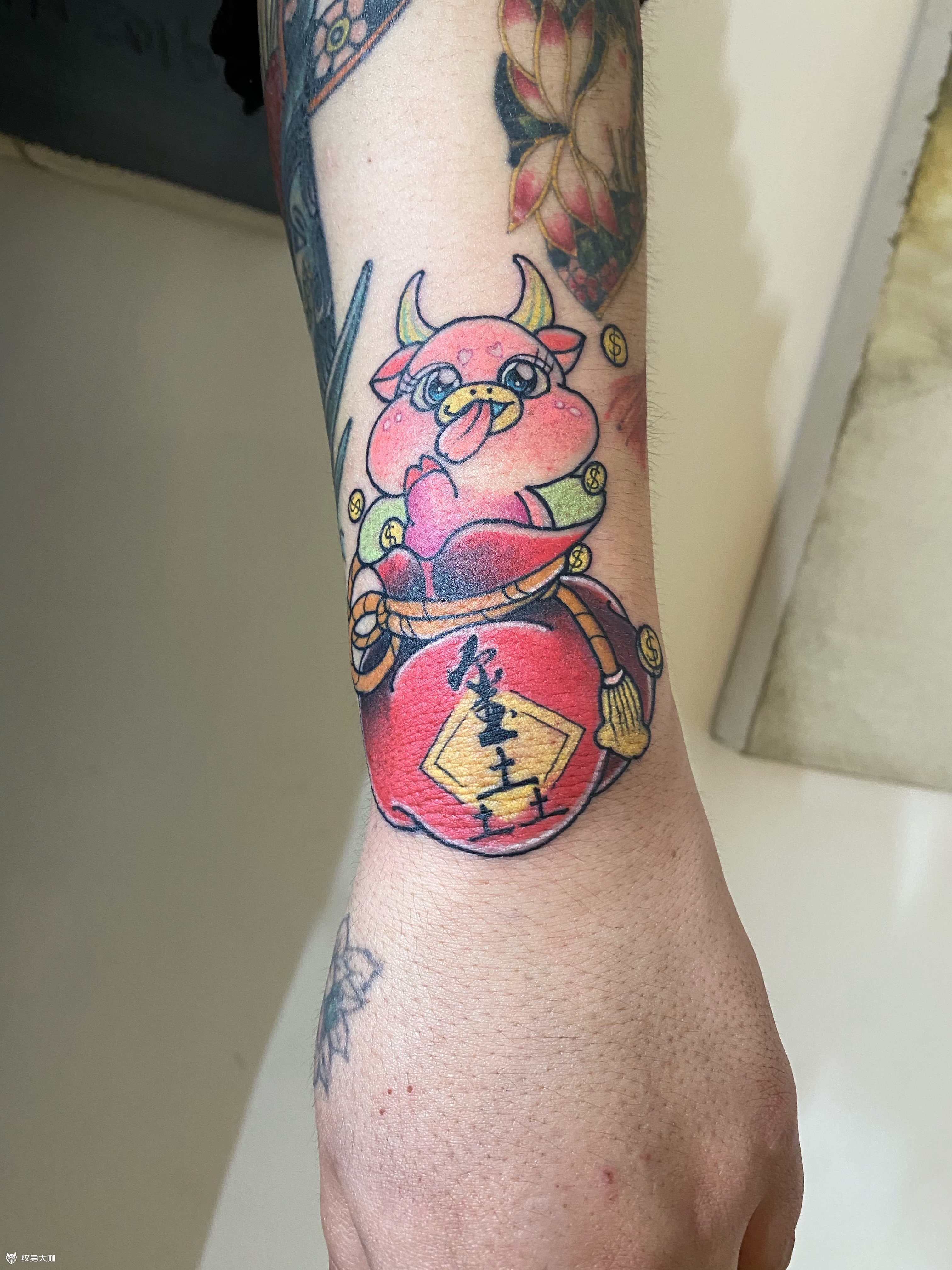 牛_纹身图案手稿图片_任凯的纹身作品集