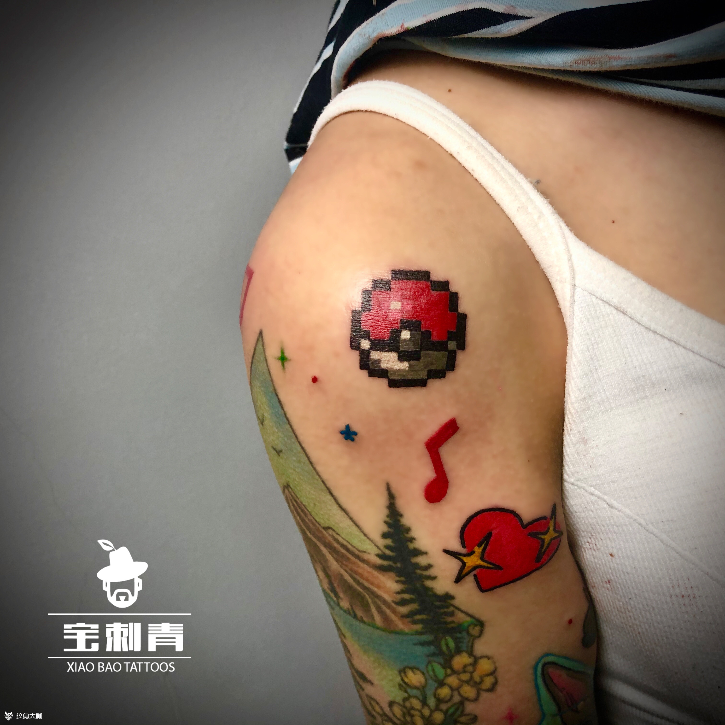 精灵球_纹身图案手稿图片_小宝的纹身作品集