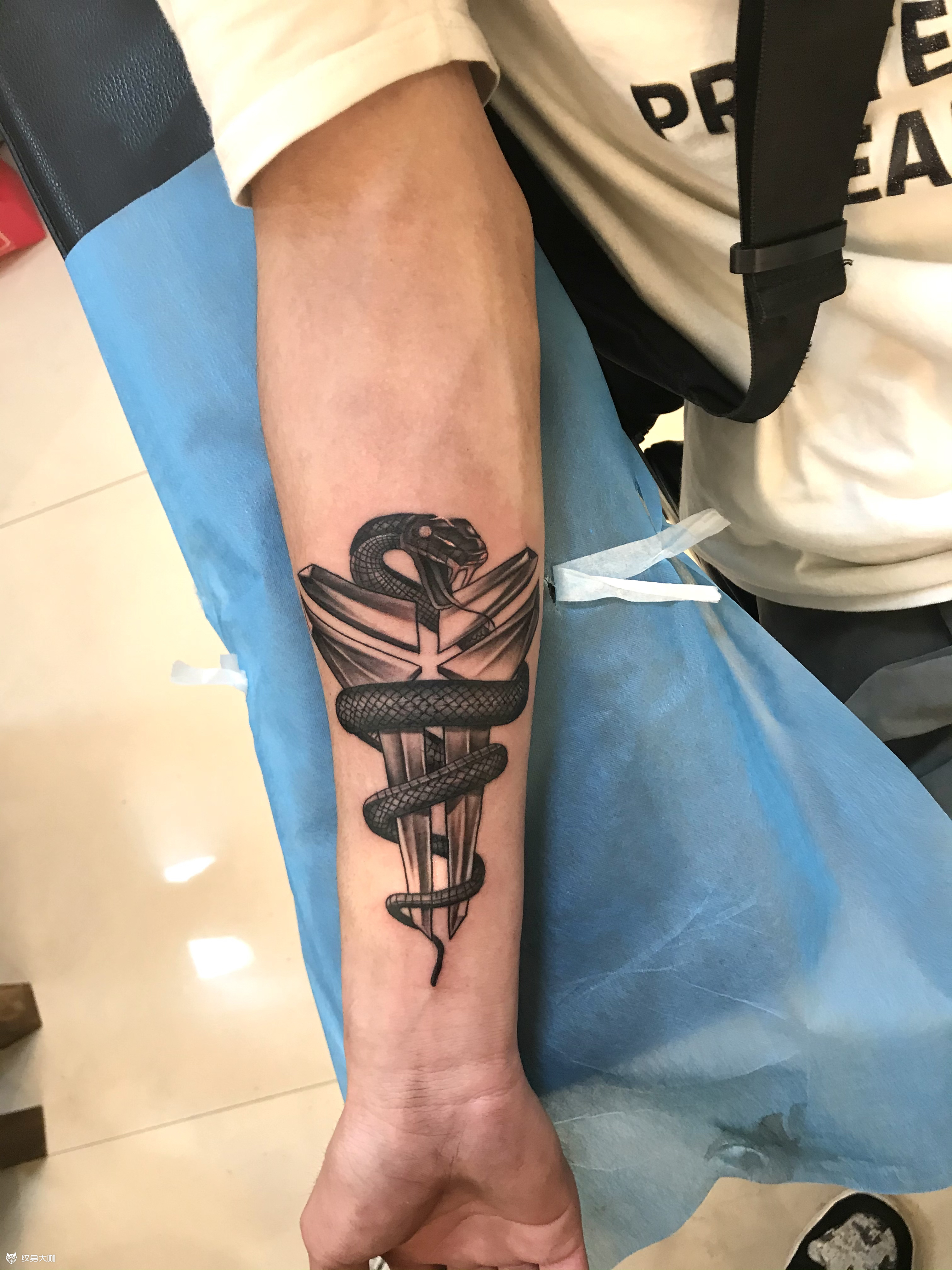 黑曼巴_纹身图案手稿图片_陈新强的纹身作品集