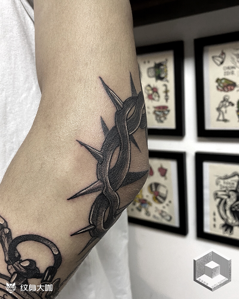 荆棘细节_纹身图案手稿图片_段梦雅的纹身作品集