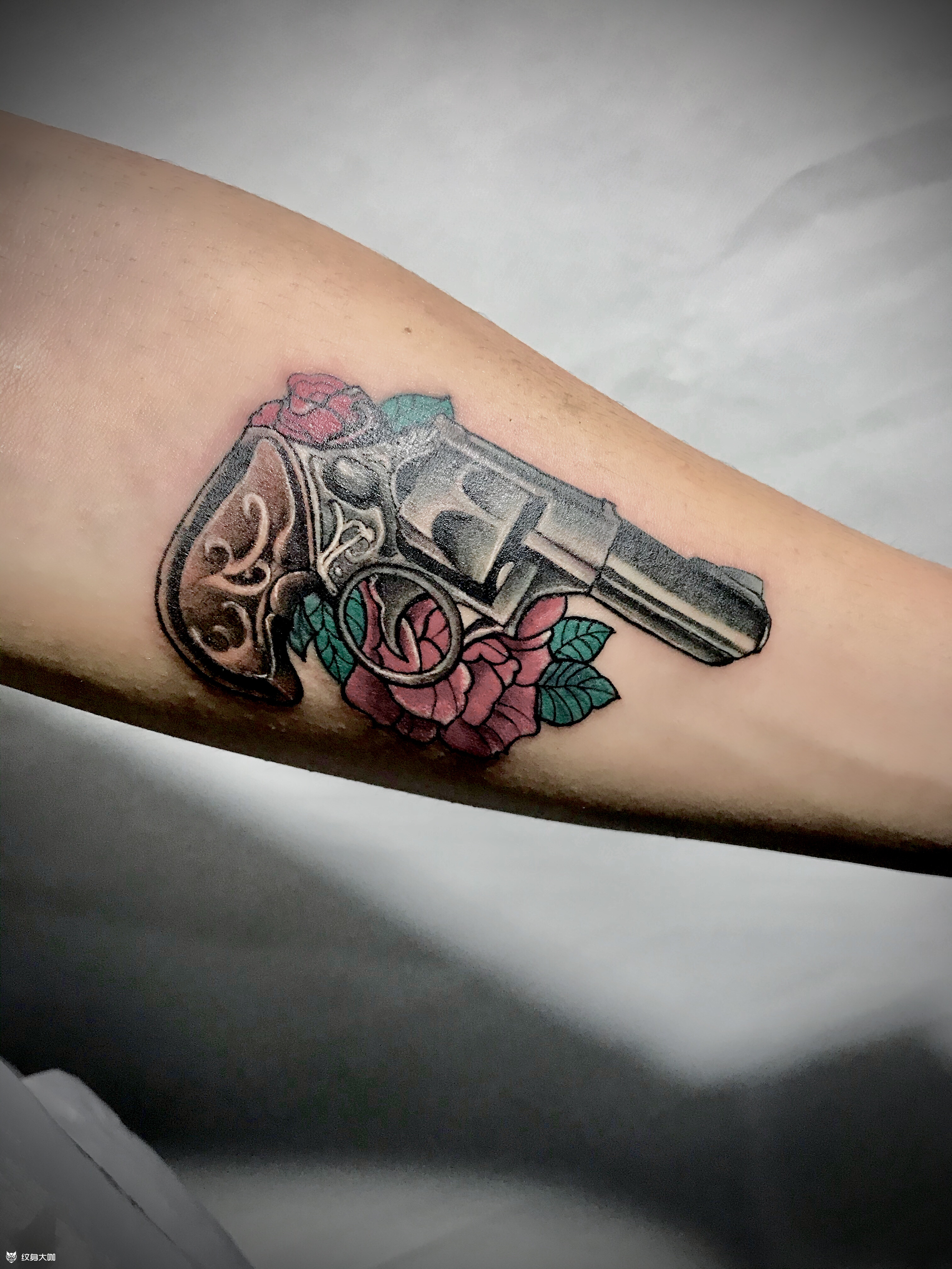 枪花_纹身图案手稿图片_崔岩鹏的纹身作品集