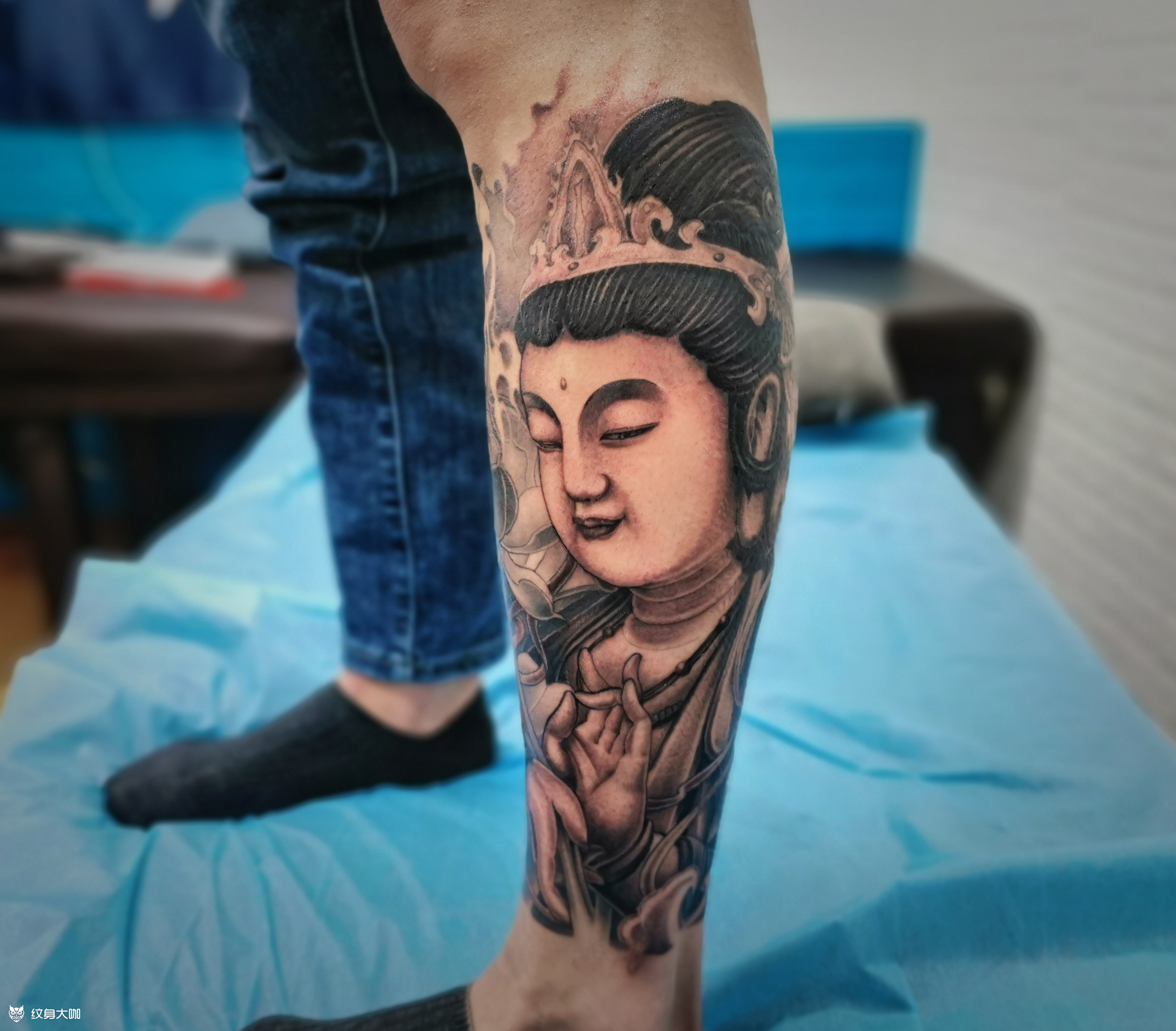 大势至菩萨(抱小腿)_纹身图案手稿图片_郭瑞的纹身作品集