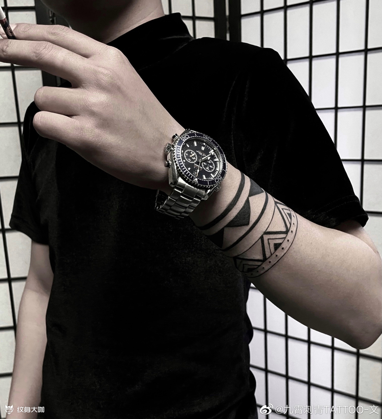 图腾臂环 _纹身图案手稿图片_张学文的纹身作品集