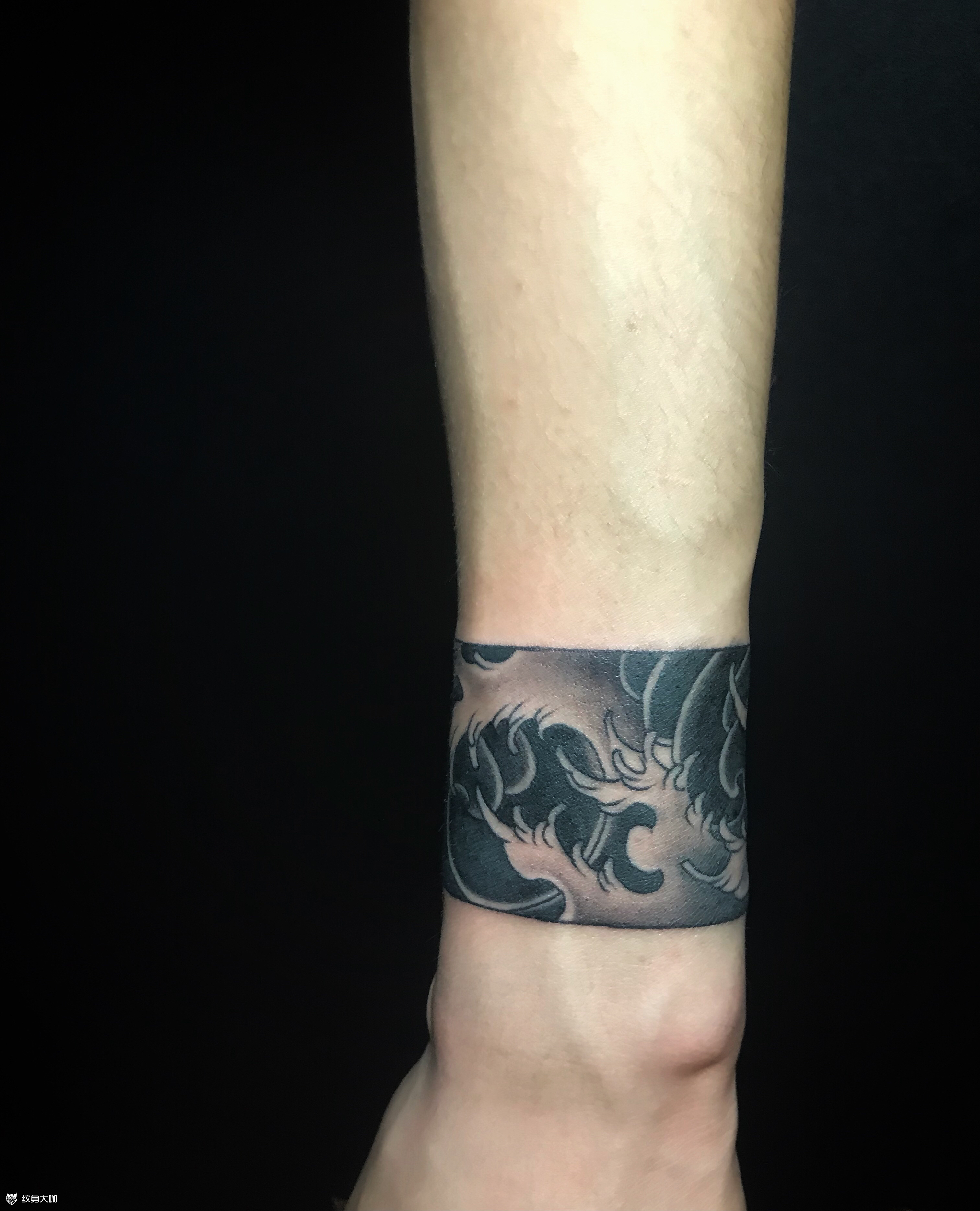 浪花_纹身图案手稿图片_洛洛的纹身作品集