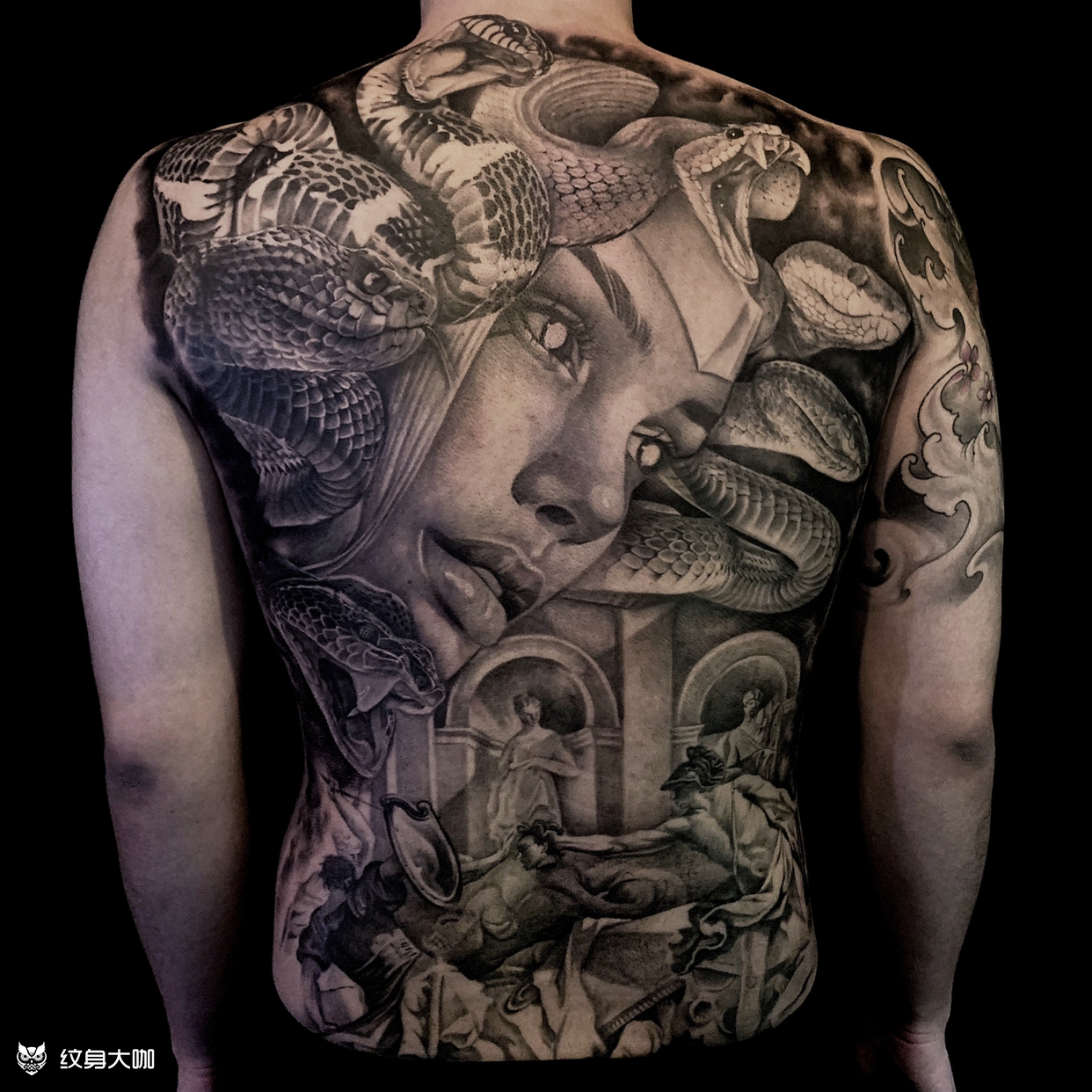 满背美杜莎_纹身图案手稿图片_唐听tt的纹身作品集