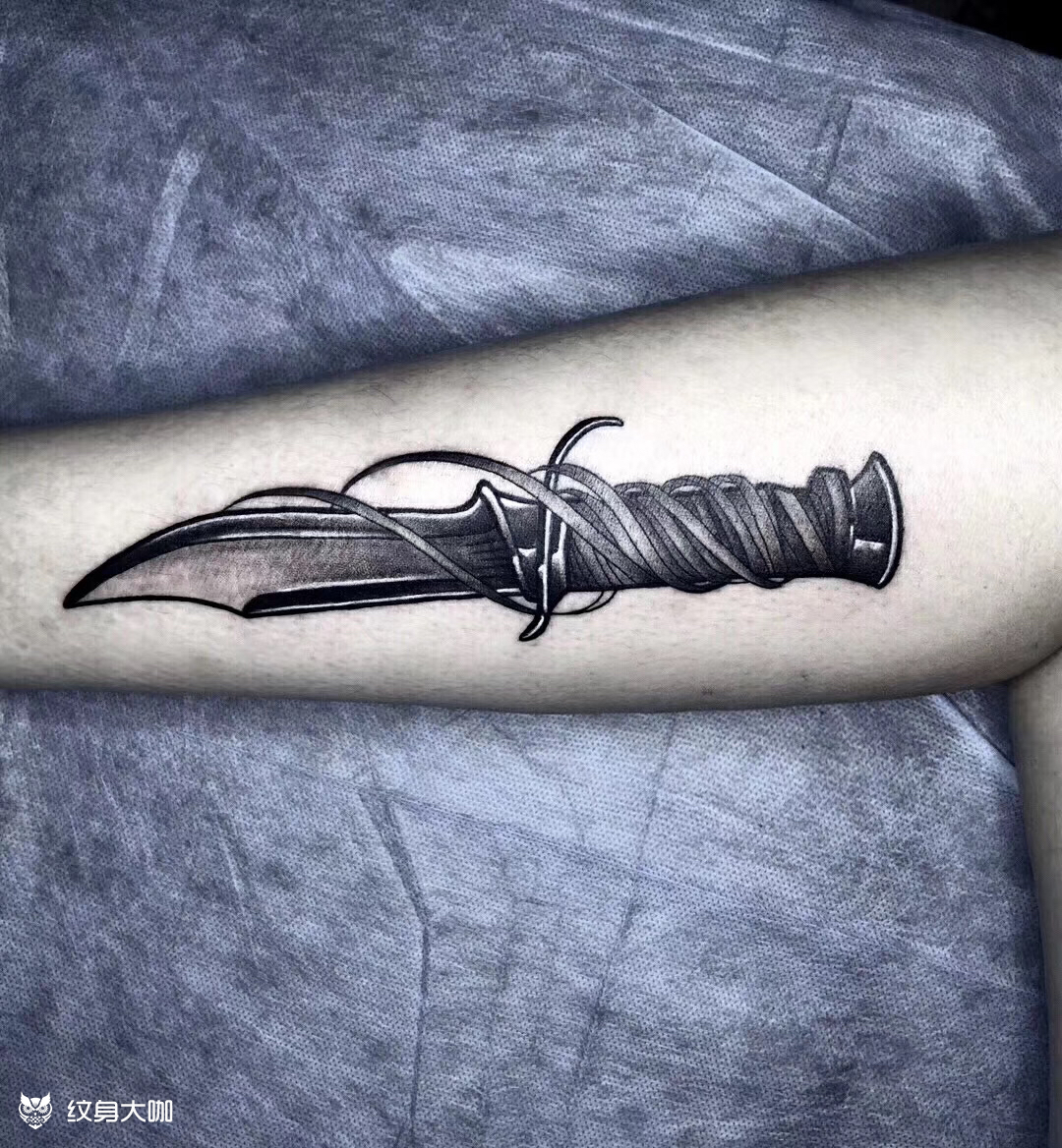 匕首_纹身图案手稿图片_杨威的纹身作品集