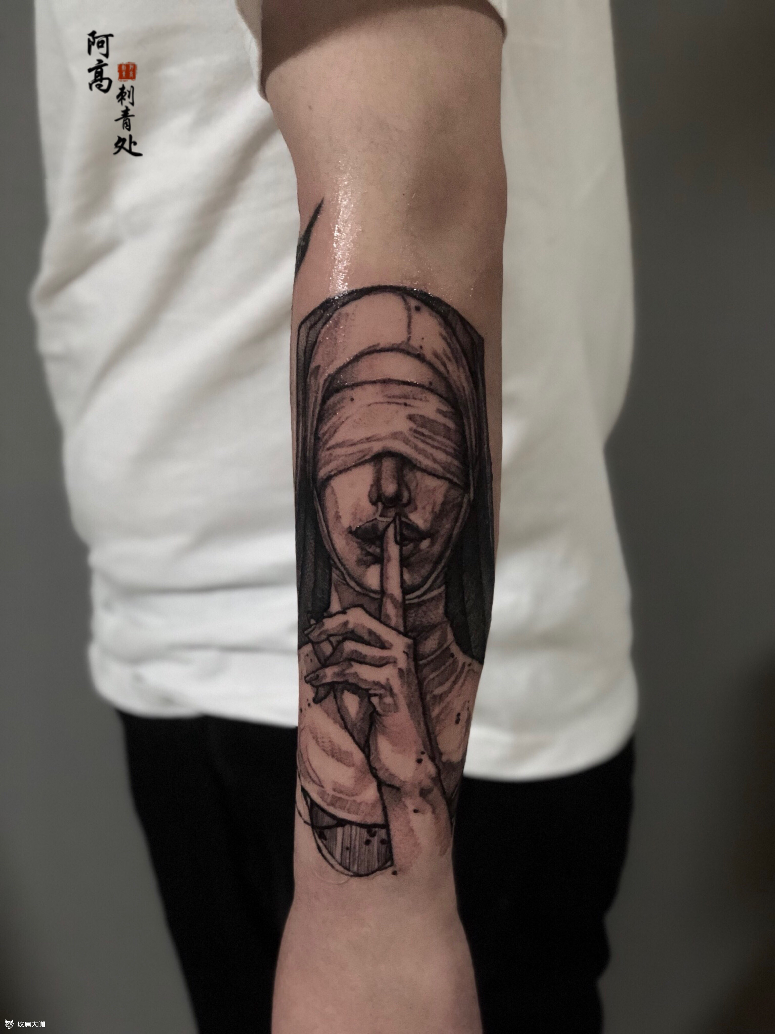 修女纹身