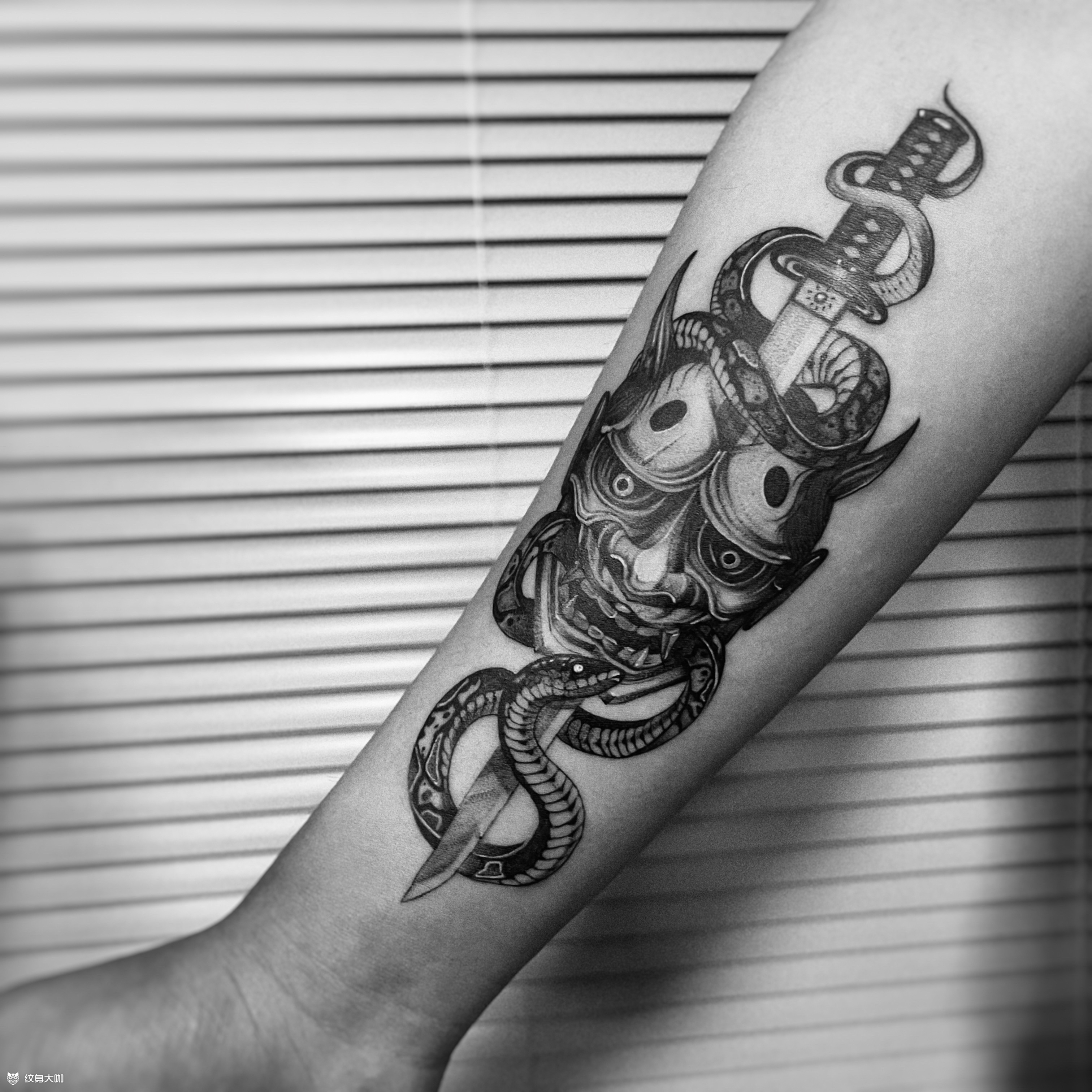 般若蛇_纹身图案手稿图片_vv的纹身作品集