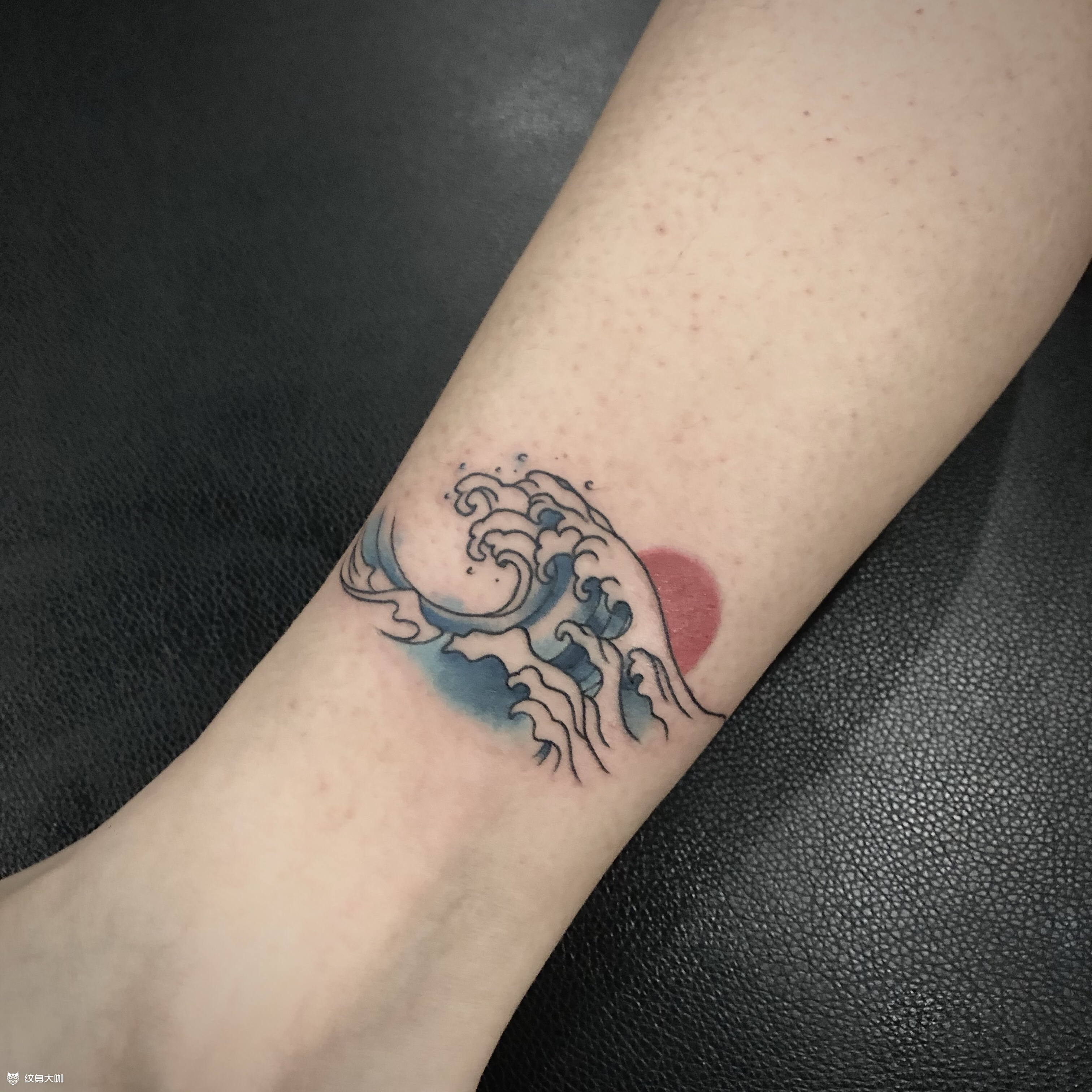 海浪_纹身图案手稿图片_朱子遥的纹身作品集
