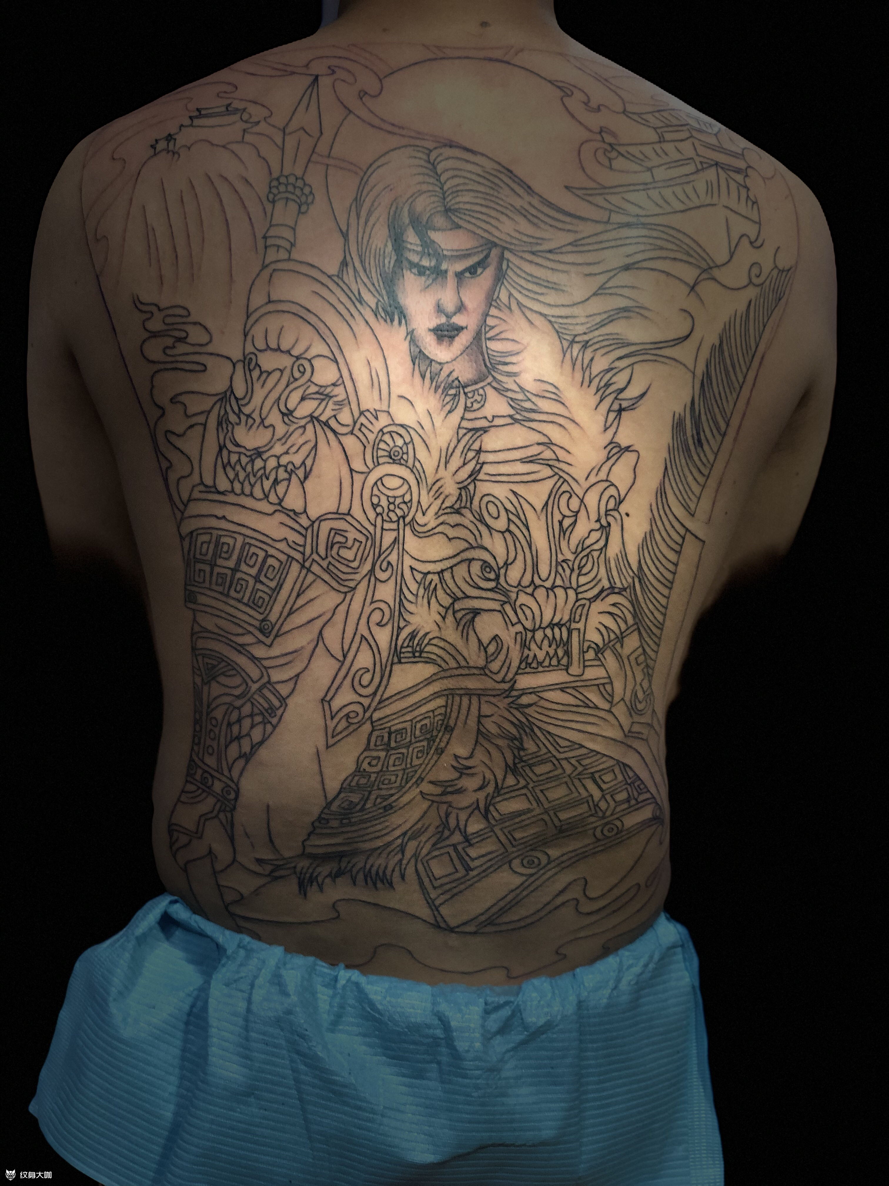 满背马超线条_纹身图案手稿图片_纹画人的纹身作品集