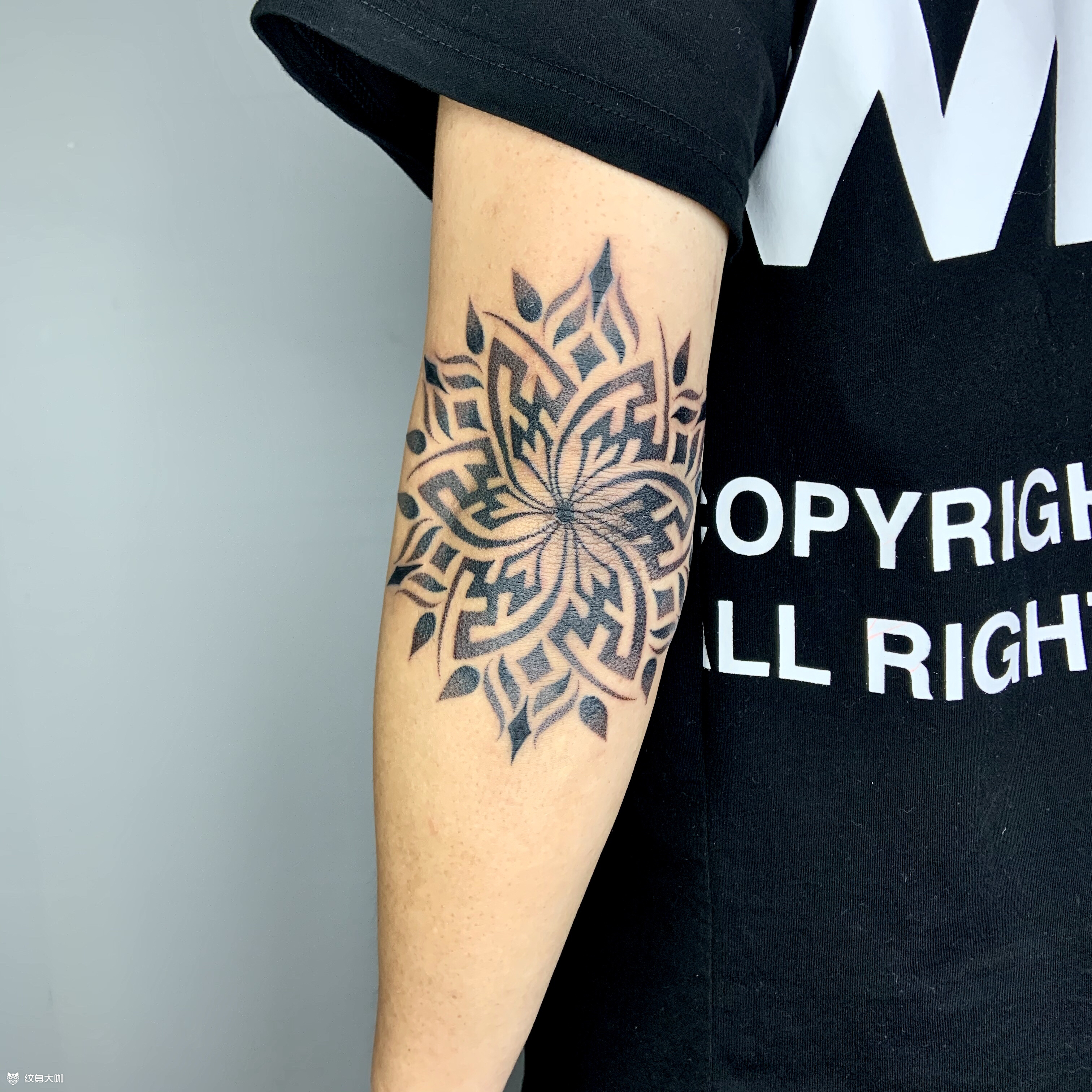 点刺肘花_纹身图案手稿图片_甜辣的纹身作品集