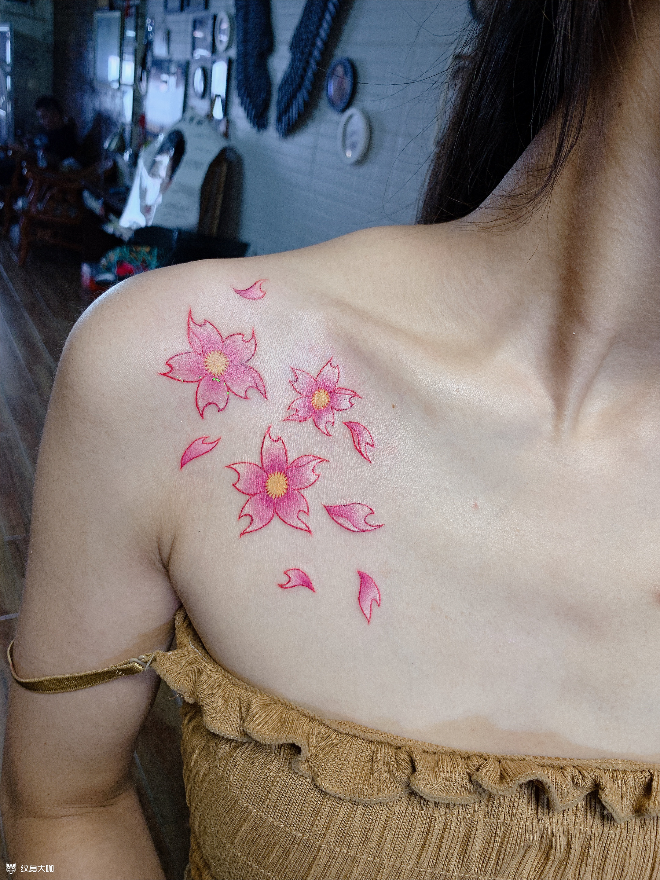 樱花纹身图案女士图片