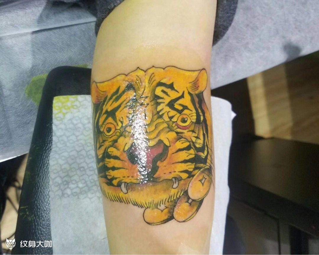招财虎_纹身图案手稿图片_ 秋天的纹身作品集