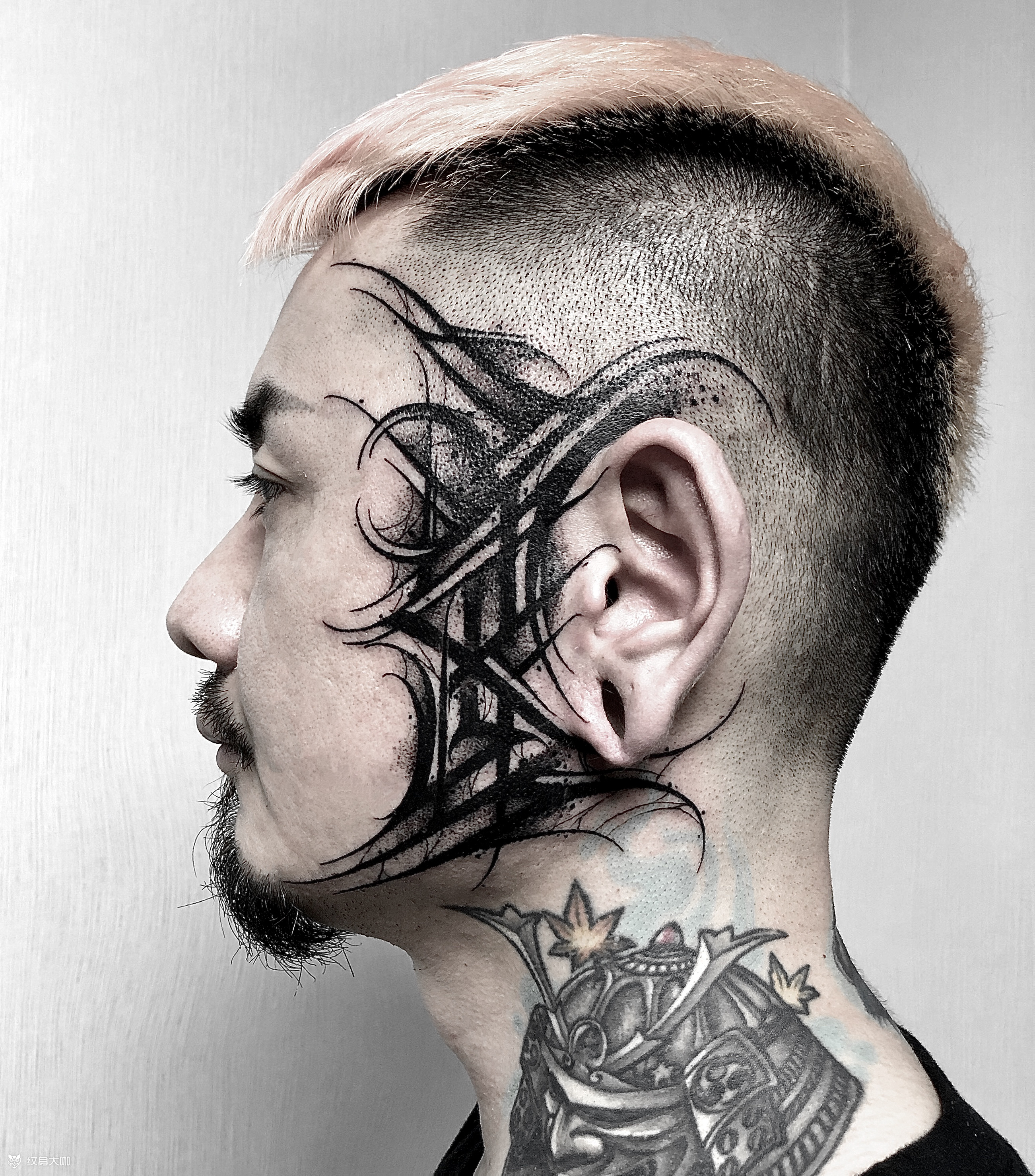 【 侧脸暗黑字体 】_纹身图案手稿图片_空集字体的纹身作品集