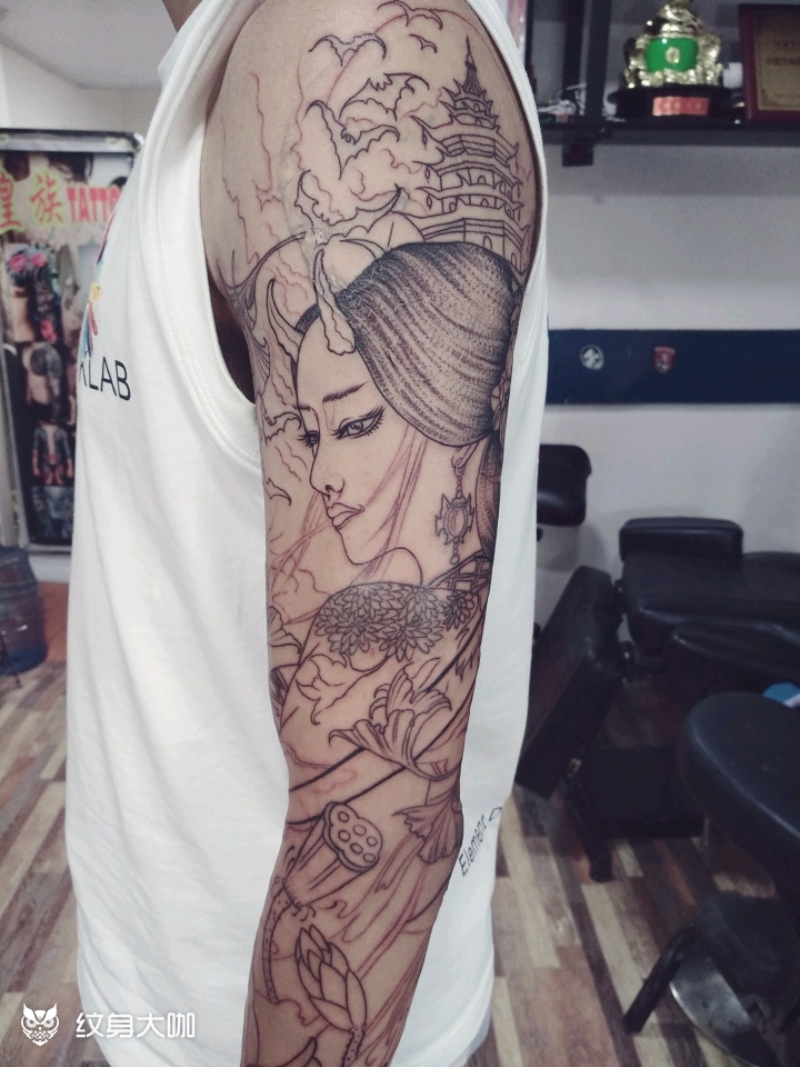 龙女花臂_纹身图案手稿图片_皇族tattoo的纹身作品集