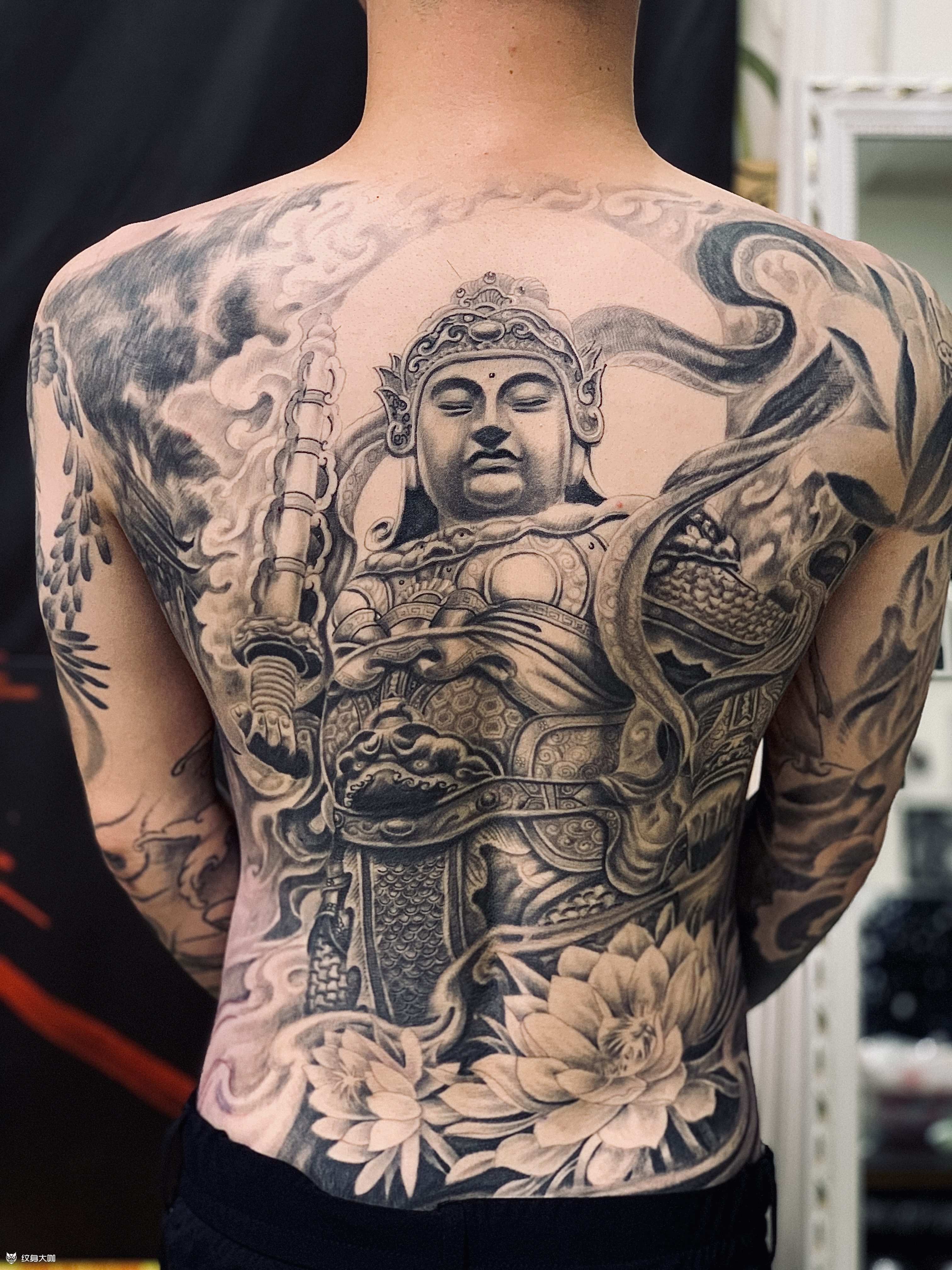 韦驮临摹九州老师的稿子