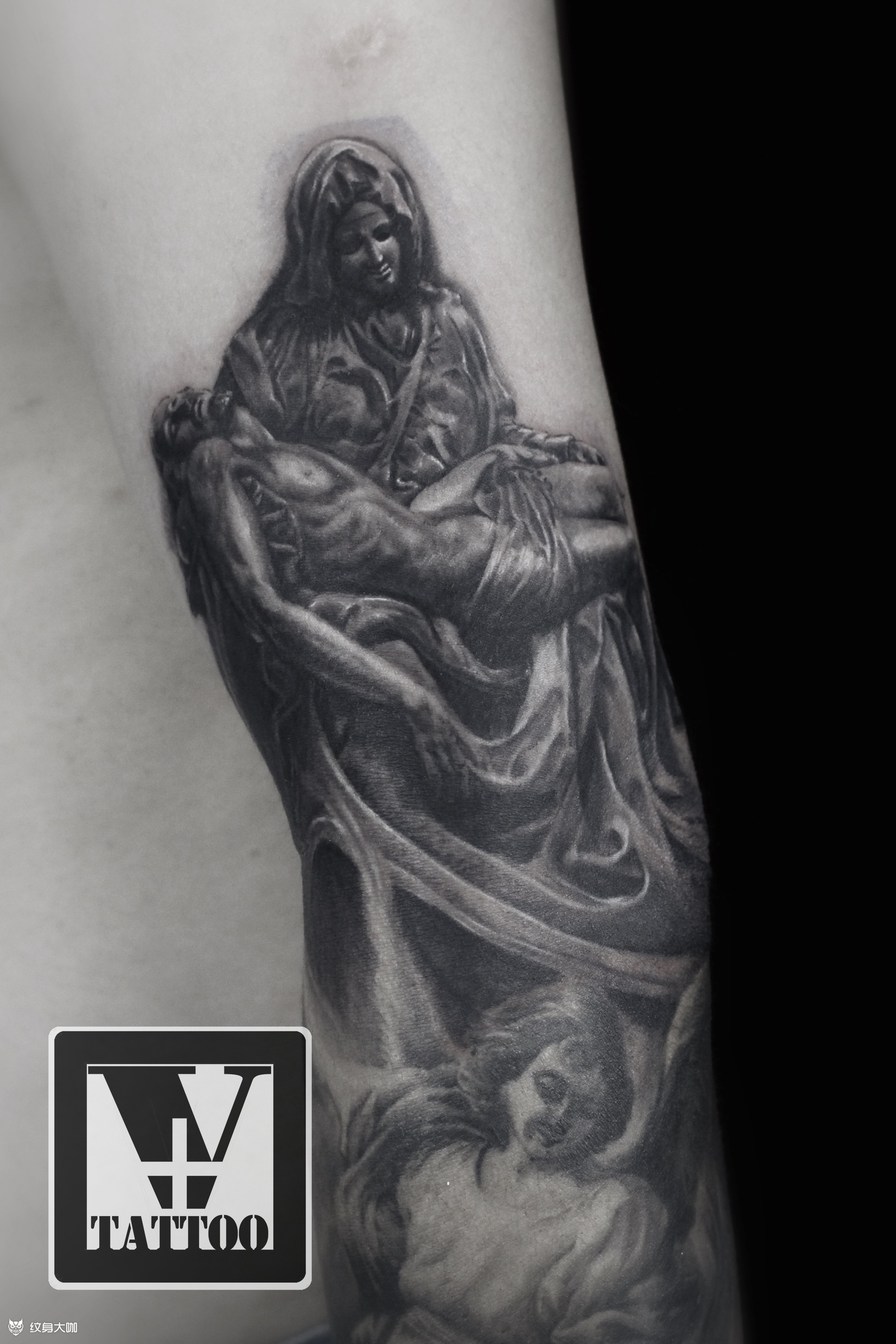 《哀悼基督》_纹身图案手稿图片_luke的纹身作品集