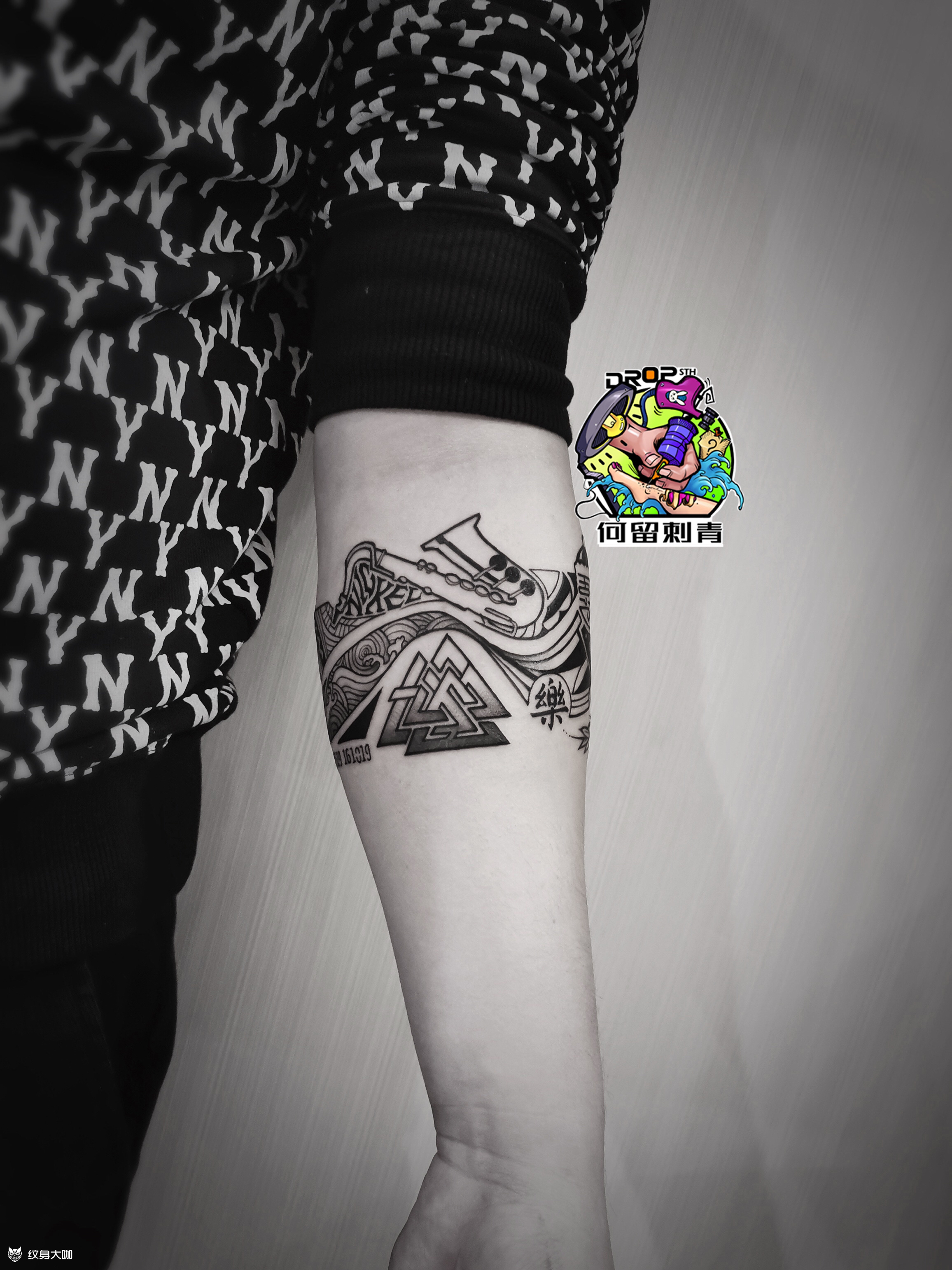 臂环_纹身图案手稿图片_谢露的纹身作品集