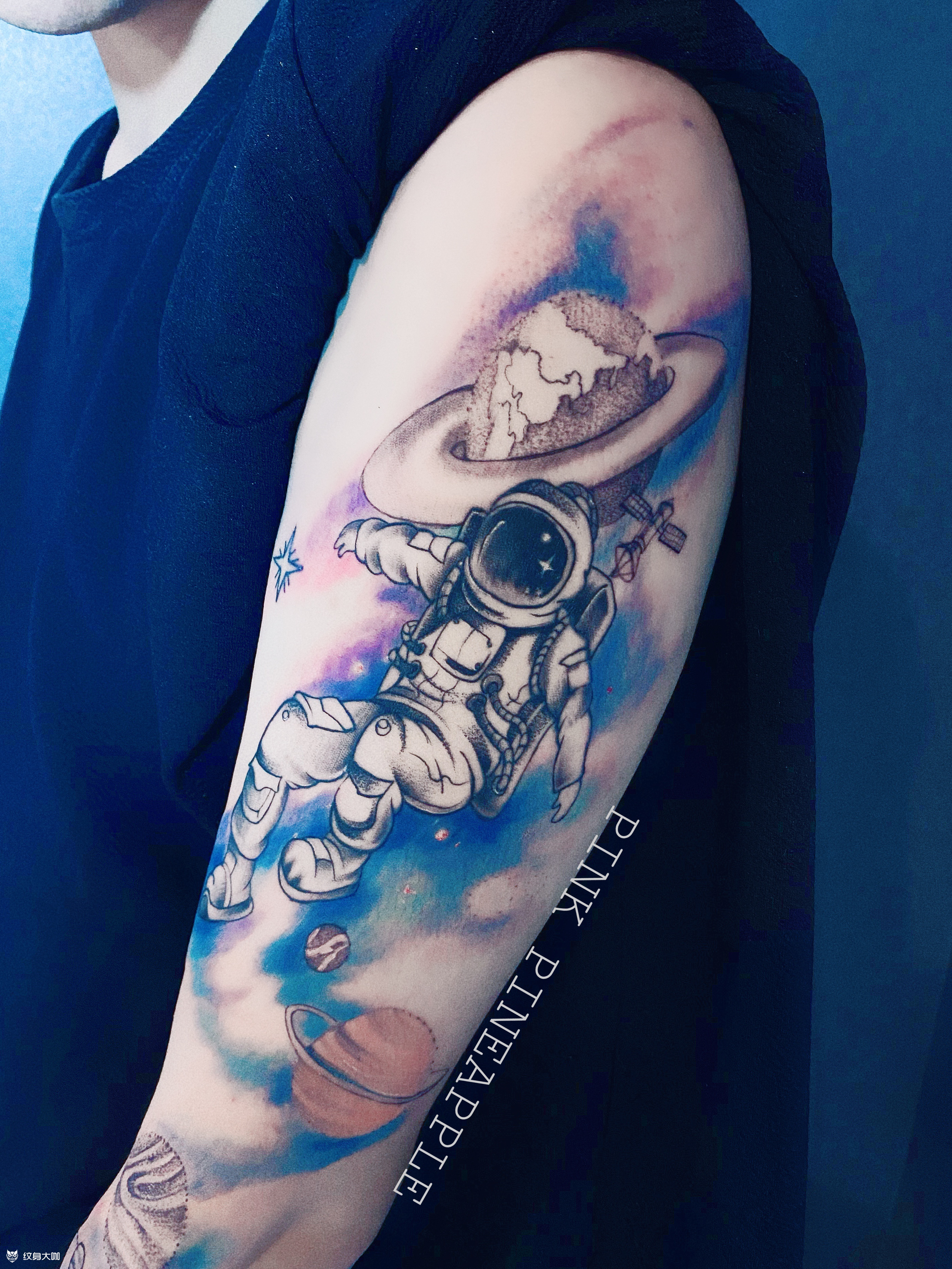 宇航员_纹身图案手稿图片_pink pineapple的纹身作品集