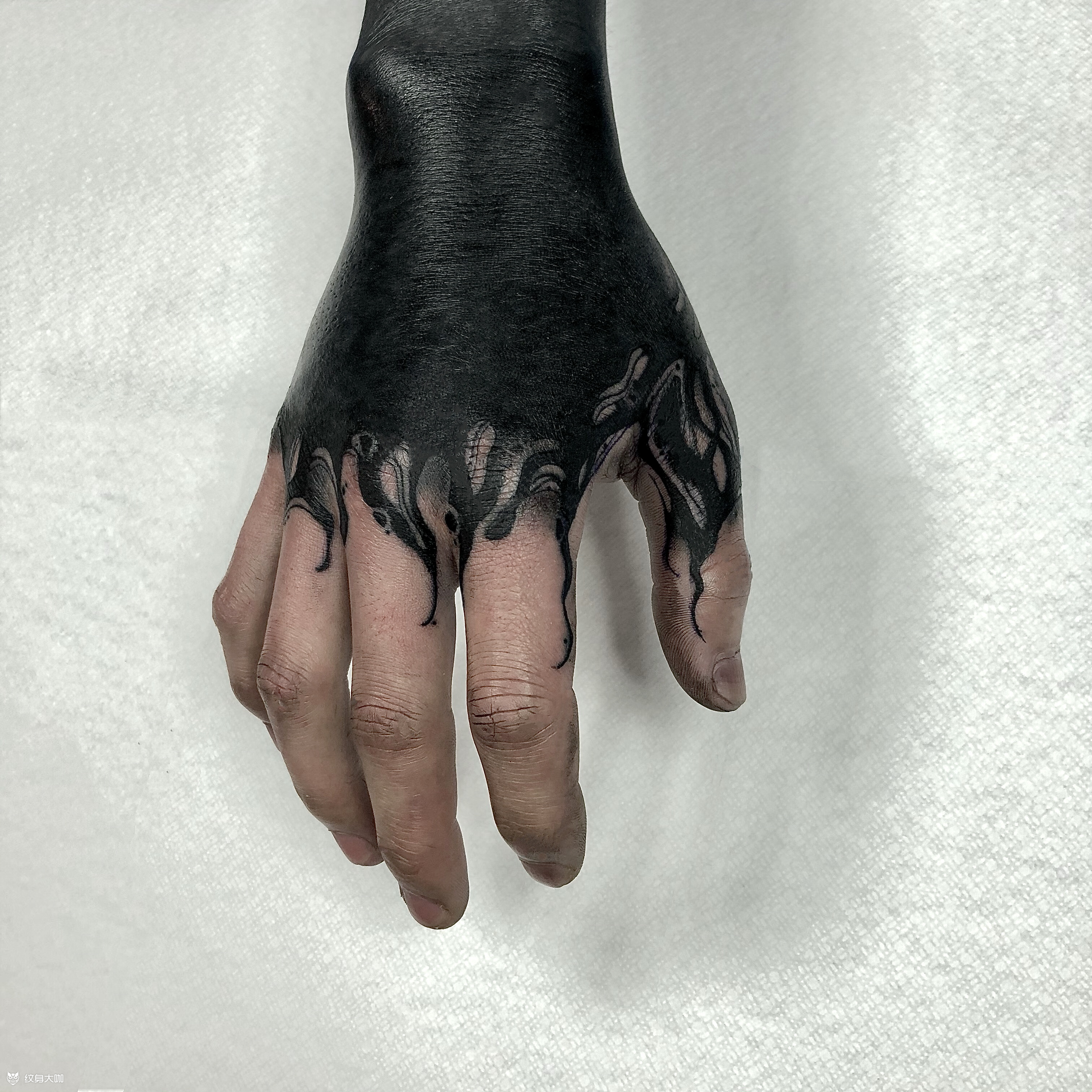 【 黑手背改造 】_纹身图案手稿图片_空集字体的纹身作品集