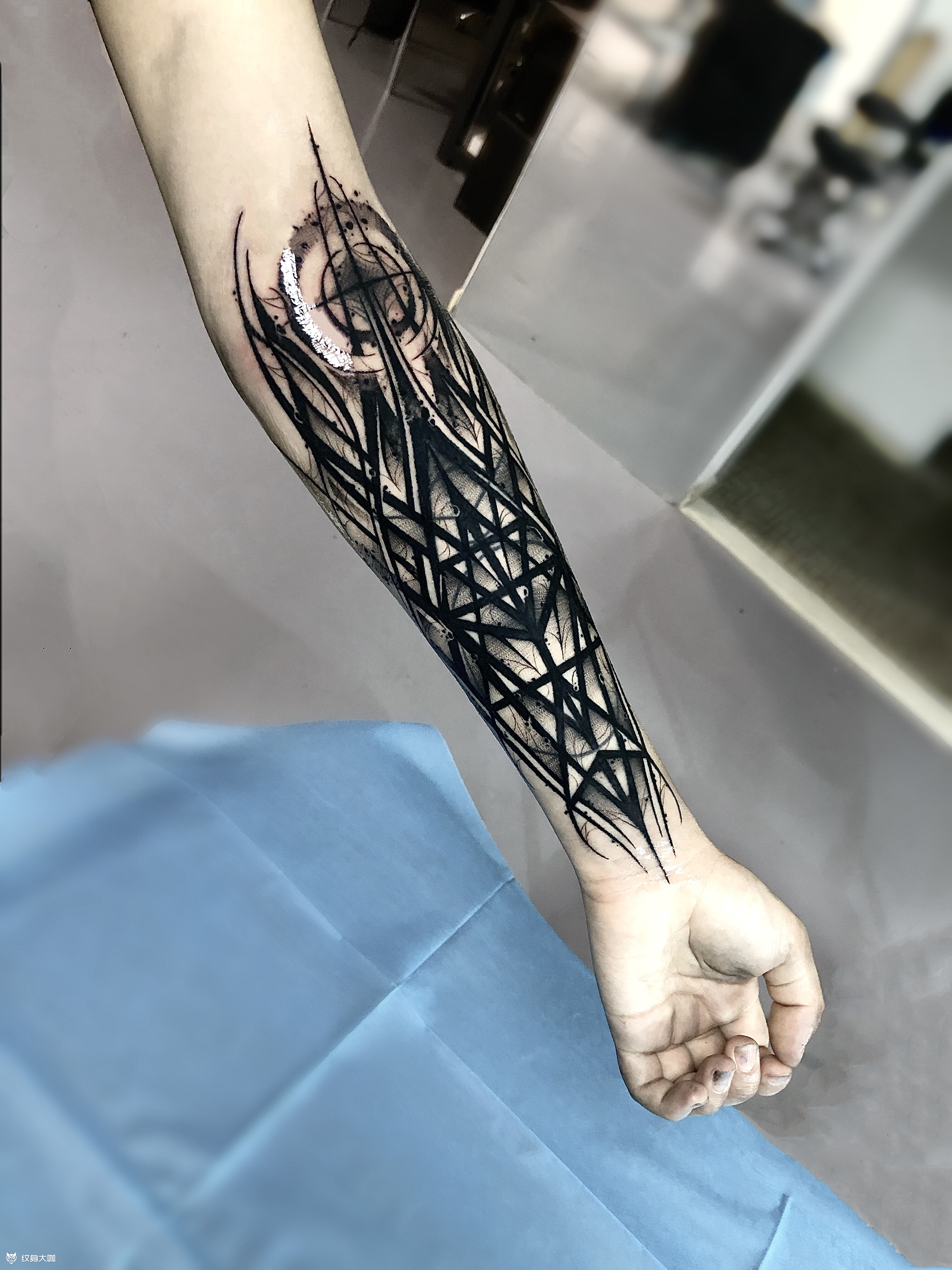 【 小臂暗黑字体遮盖修改 】 _纹身吧社区 - 纹身大咖