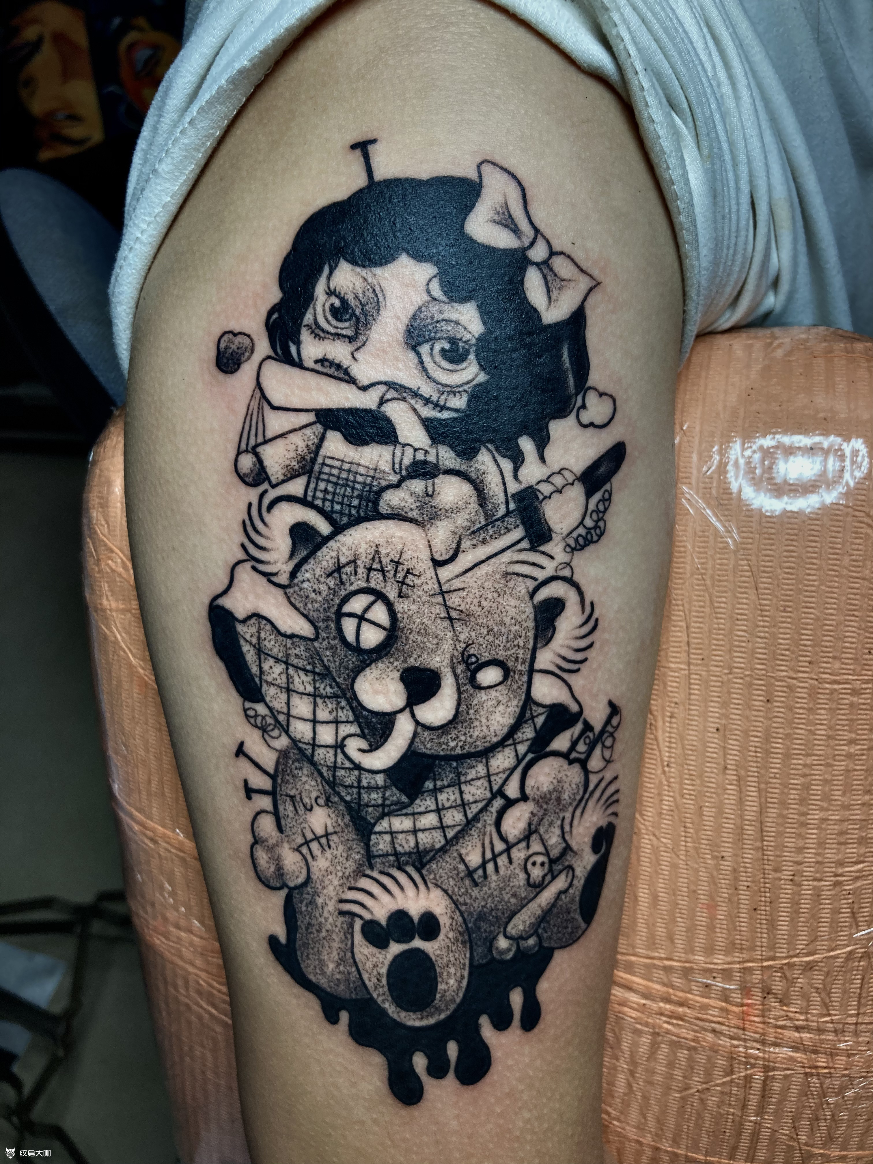 点刺女孩小熊_纹身图案手稿图片_李佳的纹身作品集