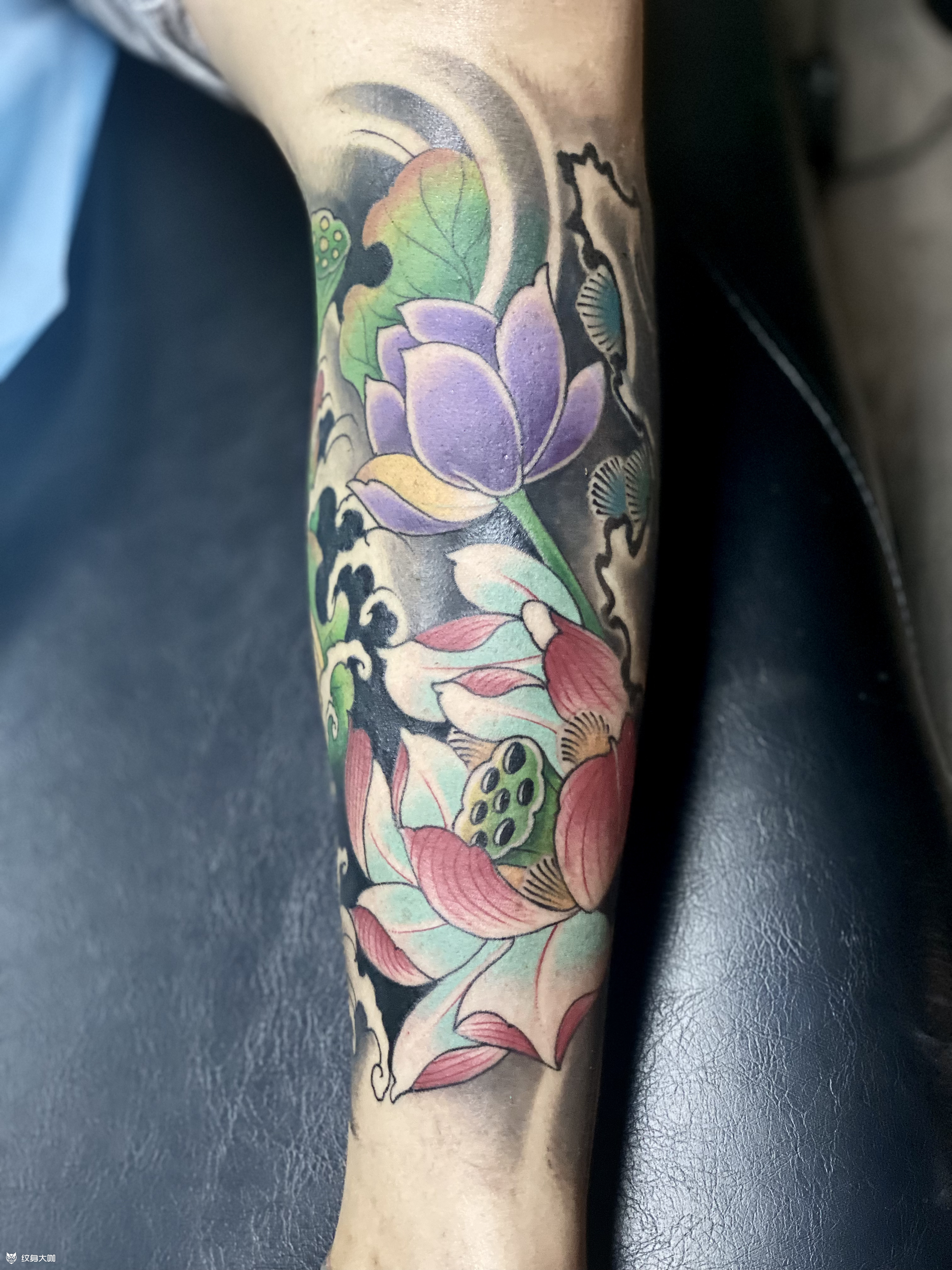 遮盖作品,小腿荷花_纹身图案手稿图片_啊闹的纹身作品集