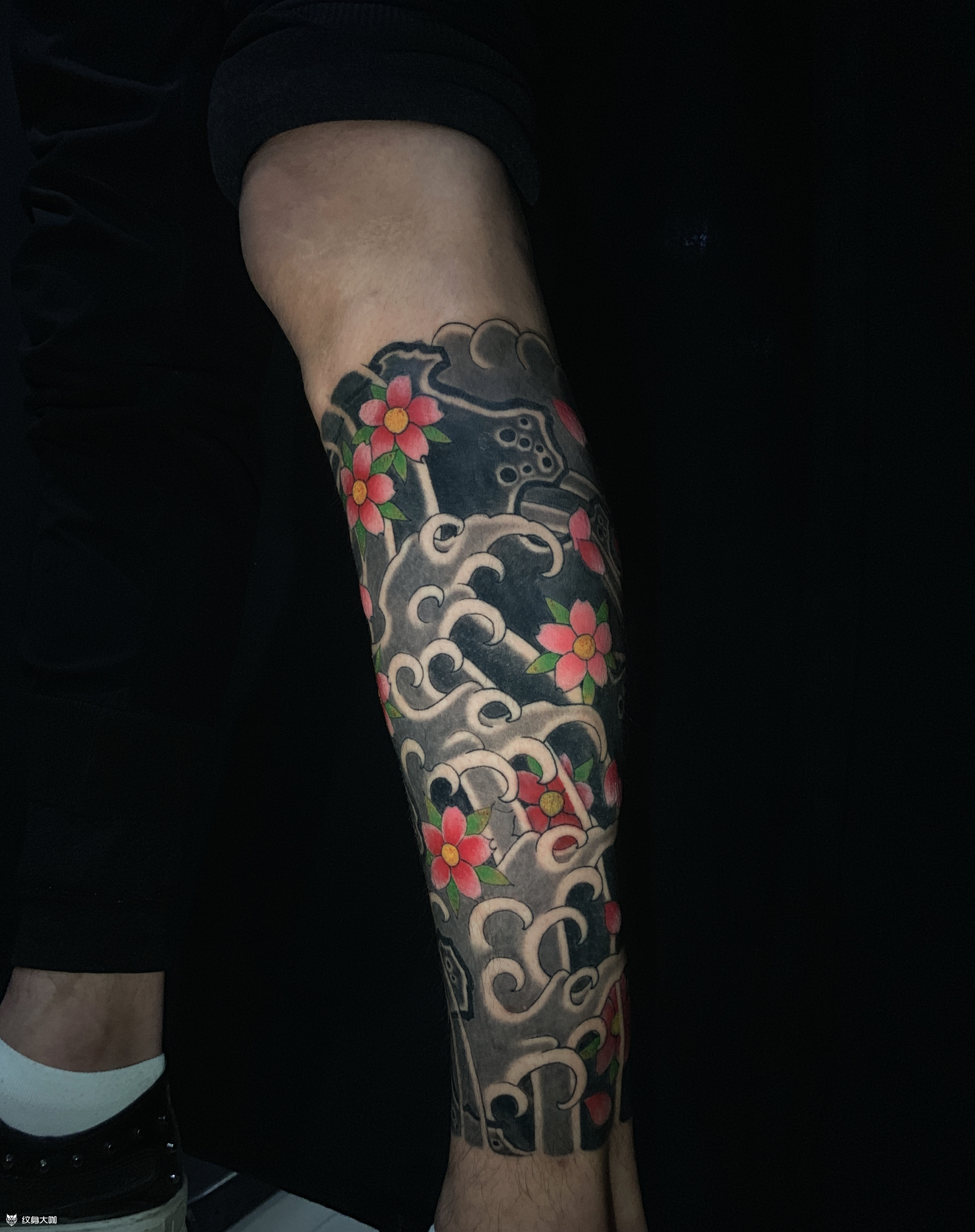 樱花包小腿_纹身图案手稿图片_程永成的纹身作品集