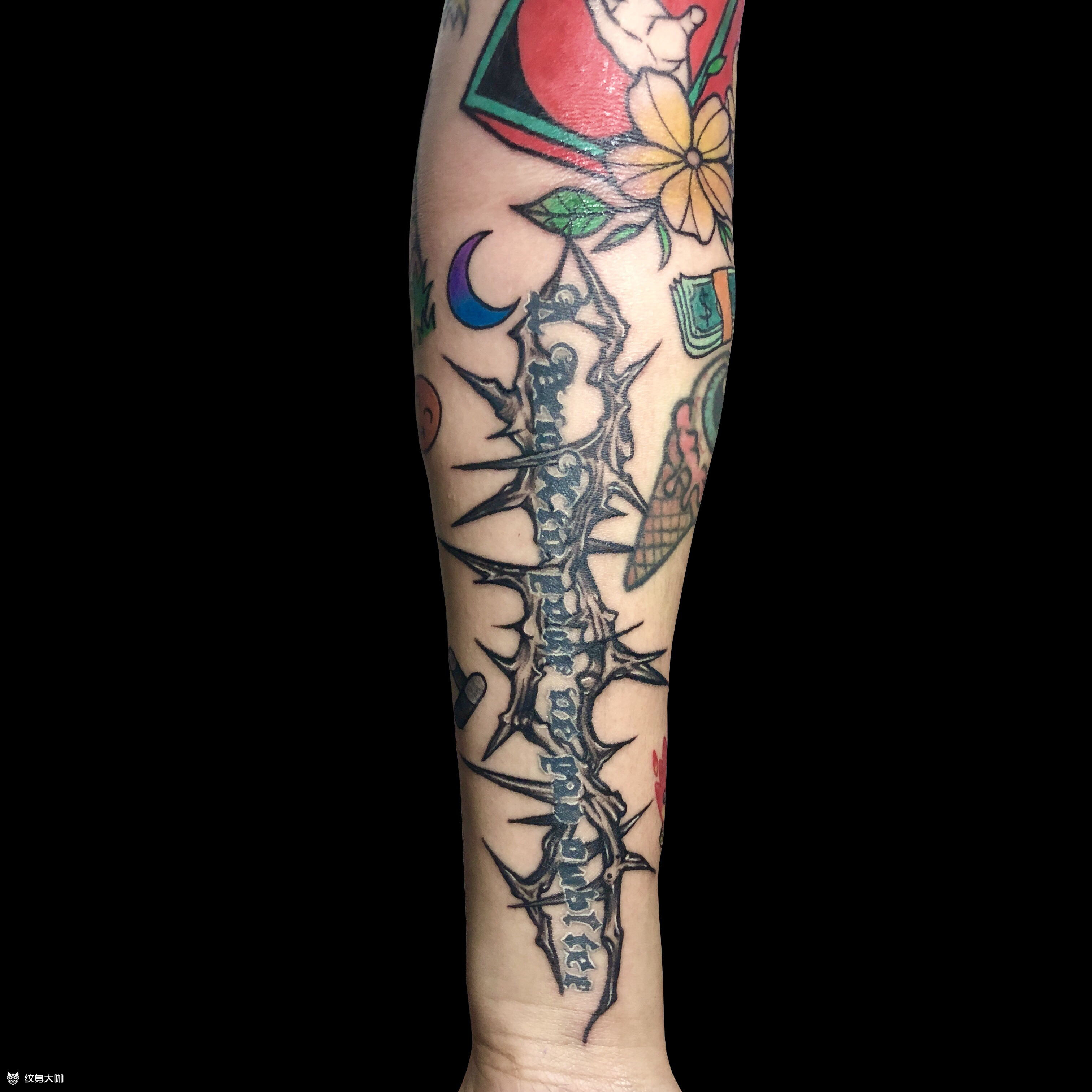 添加荆棘_纹身图案手稿图片_饶琦的纹身作品集