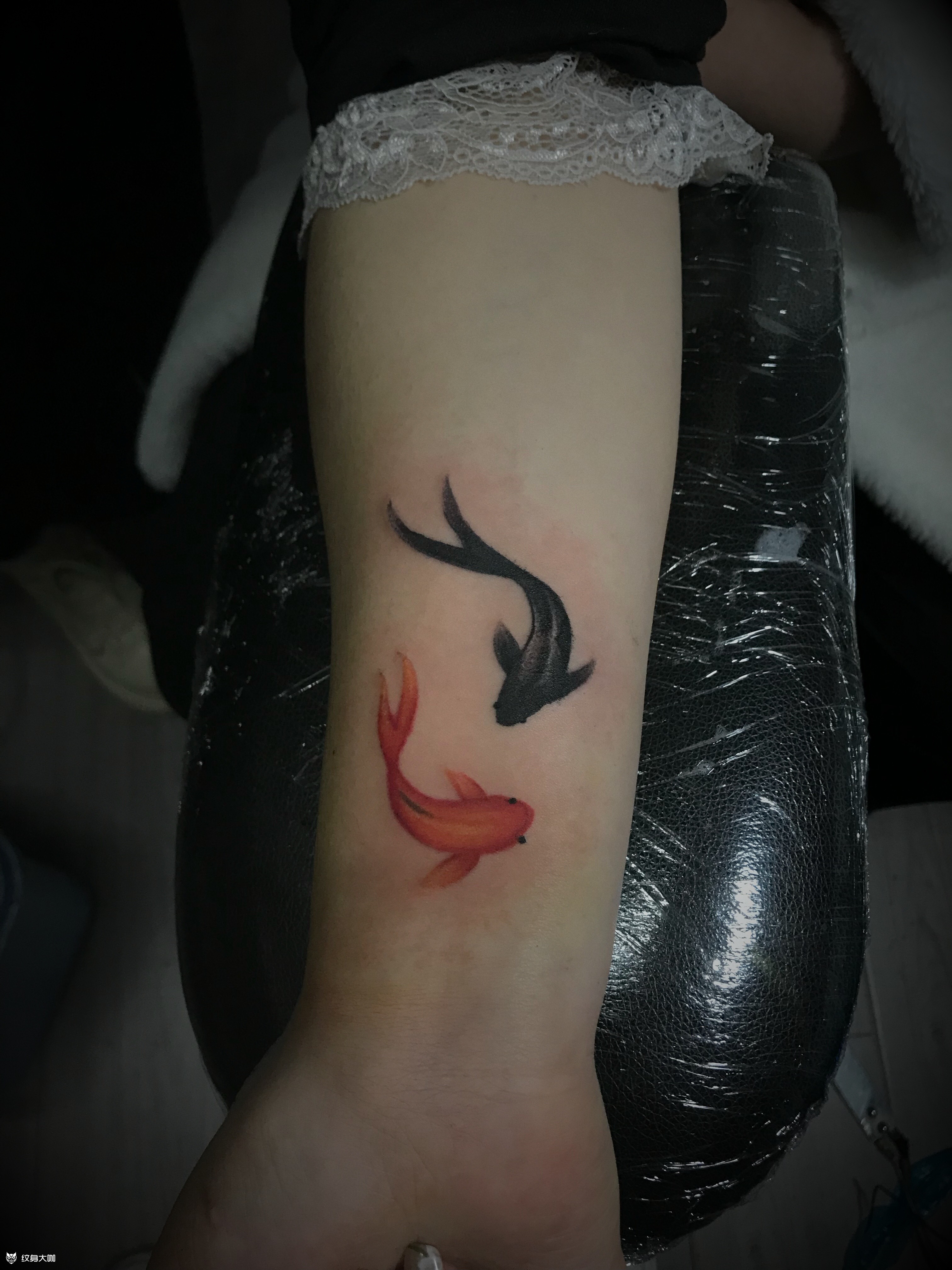 阴阳小锦鲤_纹身图案手稿图片_艺绣阁~雕易的纹身作品集