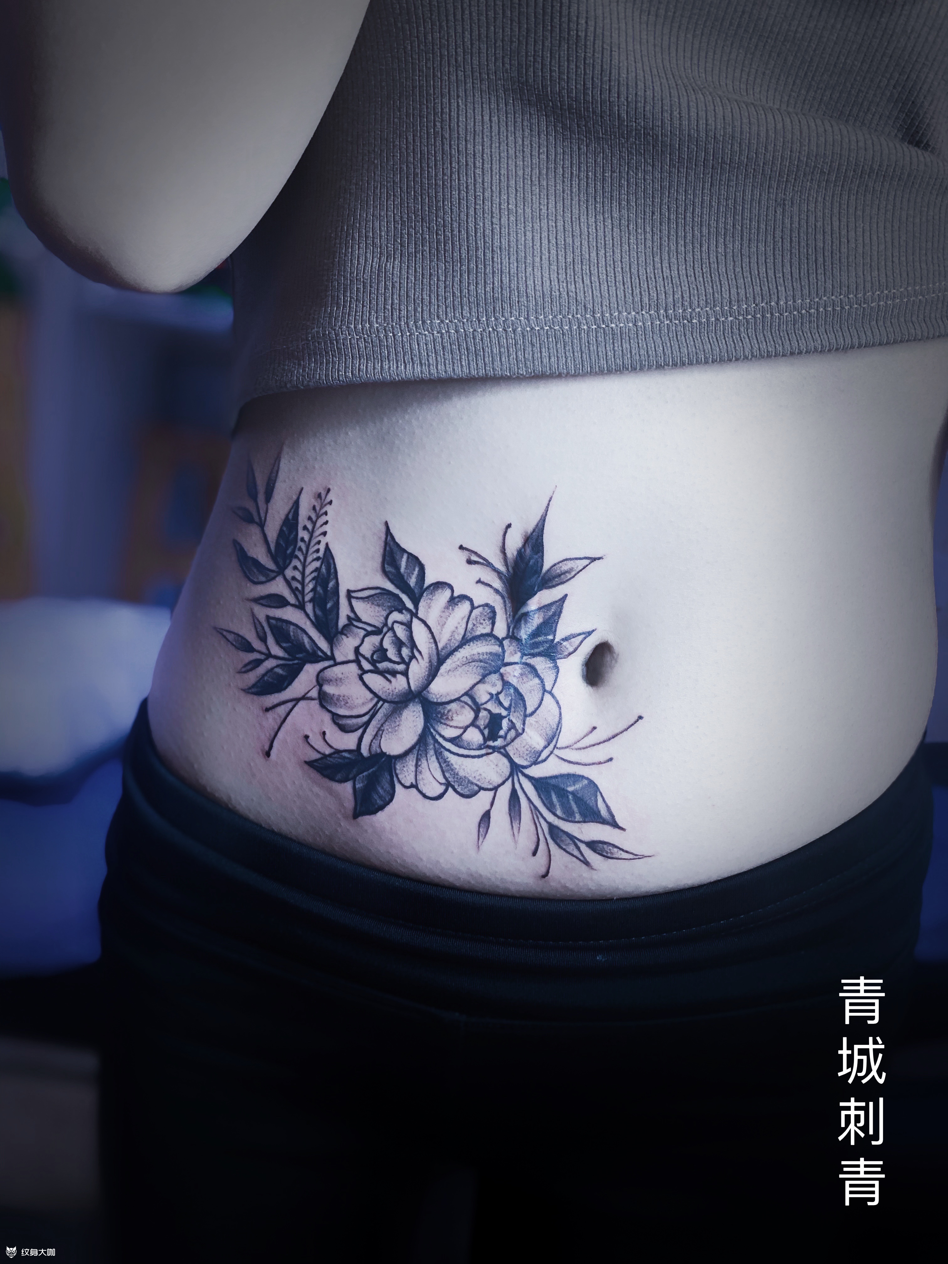 遮盖疤痕纹身素花纹身小姐姐肚_纹身吧社区 - 纹身大咖