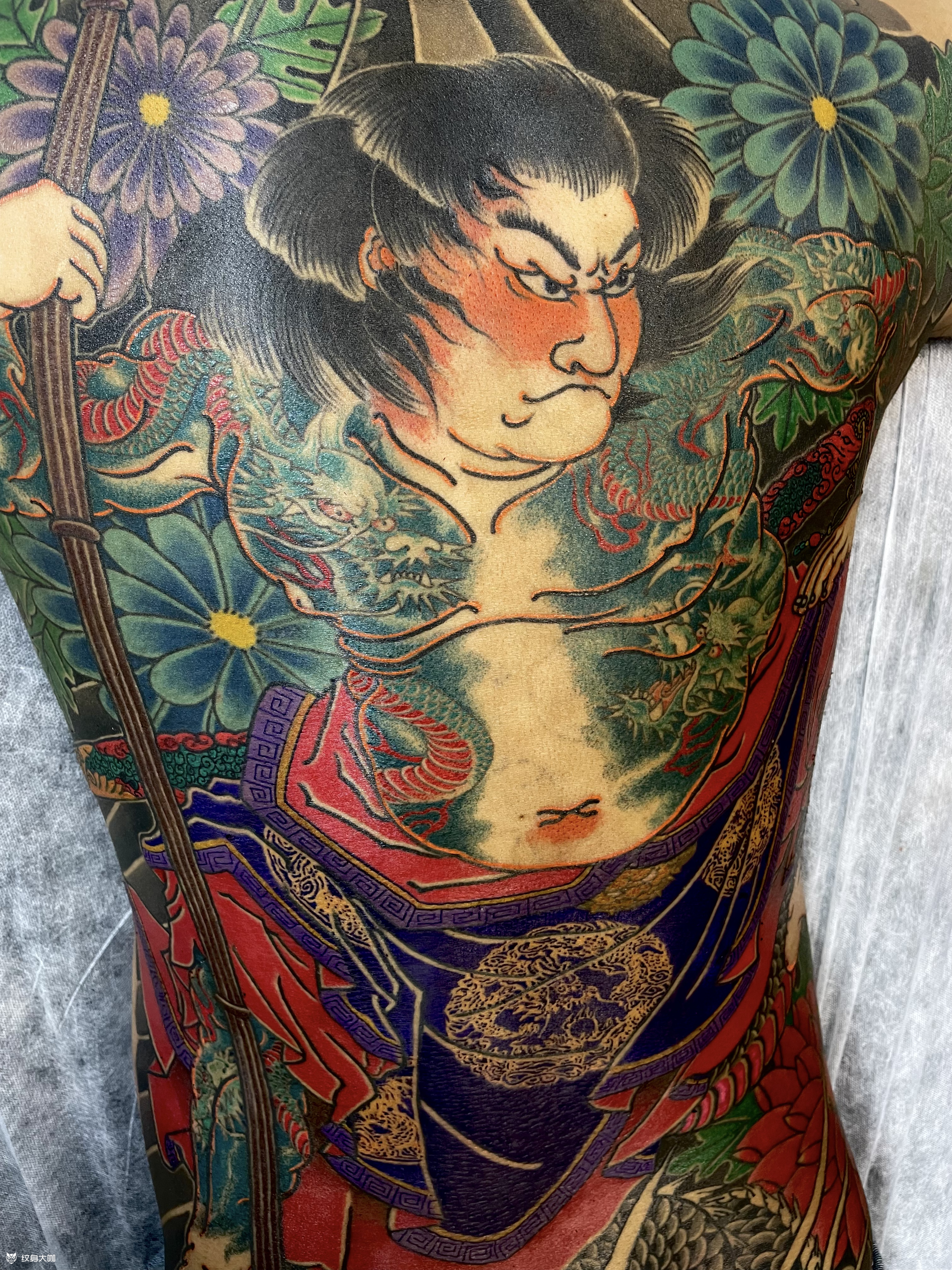 九纹龙史进历时将近一年.后背_纹身吧社区 - 纹身大咖