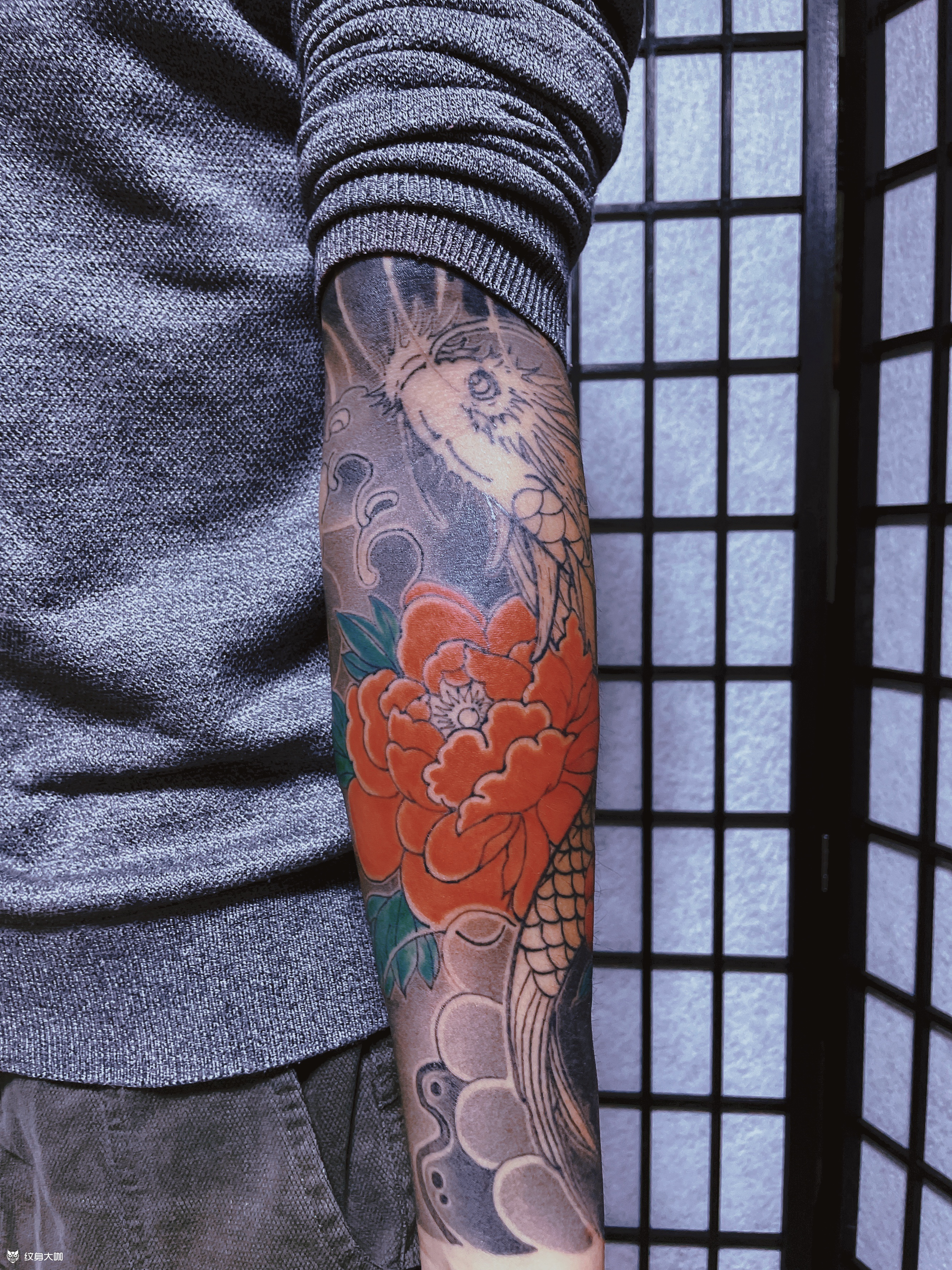 龙鱼牡丹_纹身图案手稿图片_峰子的纹身作品集