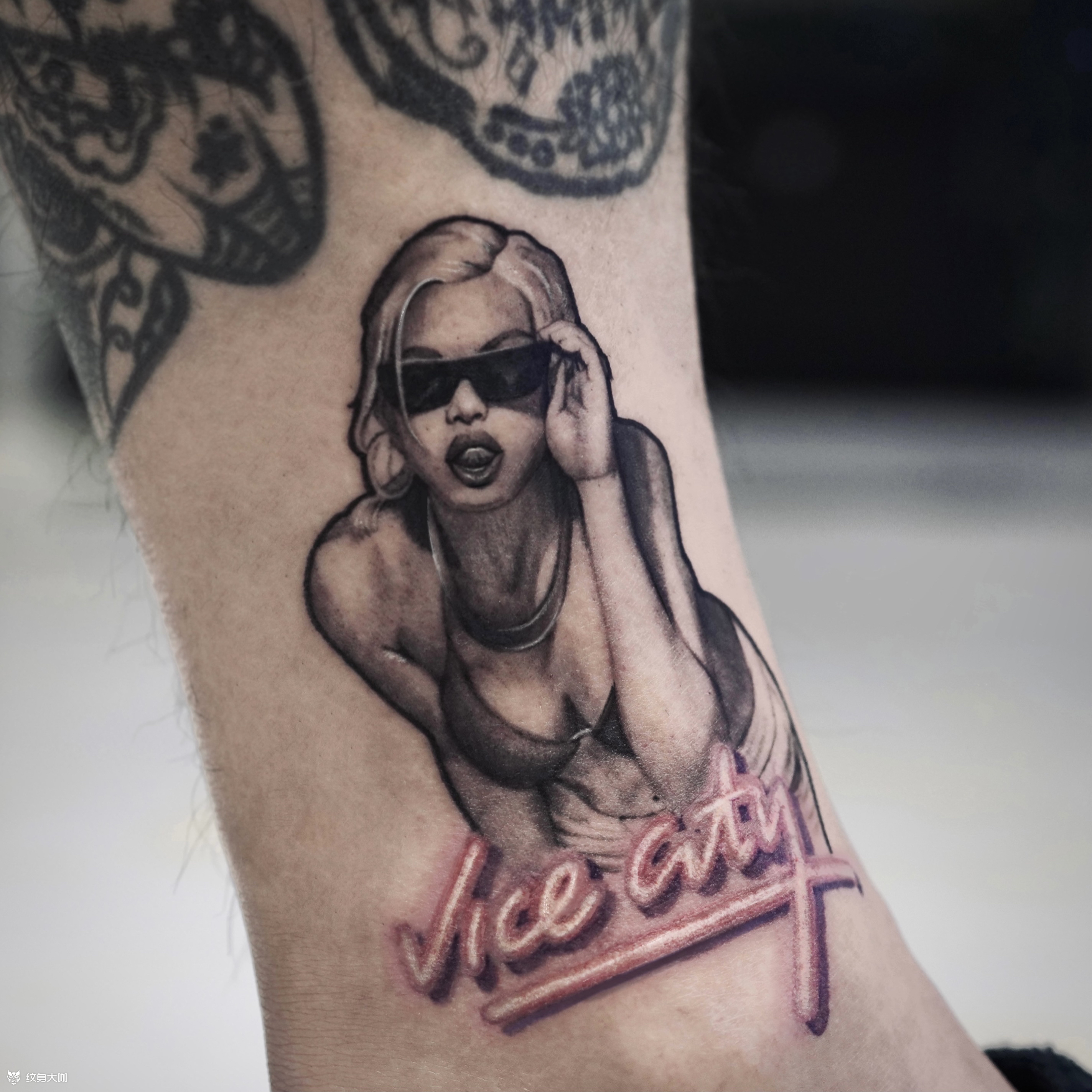 gta粉红女郎_纹身图案手稿图片_十三的纹身作品集