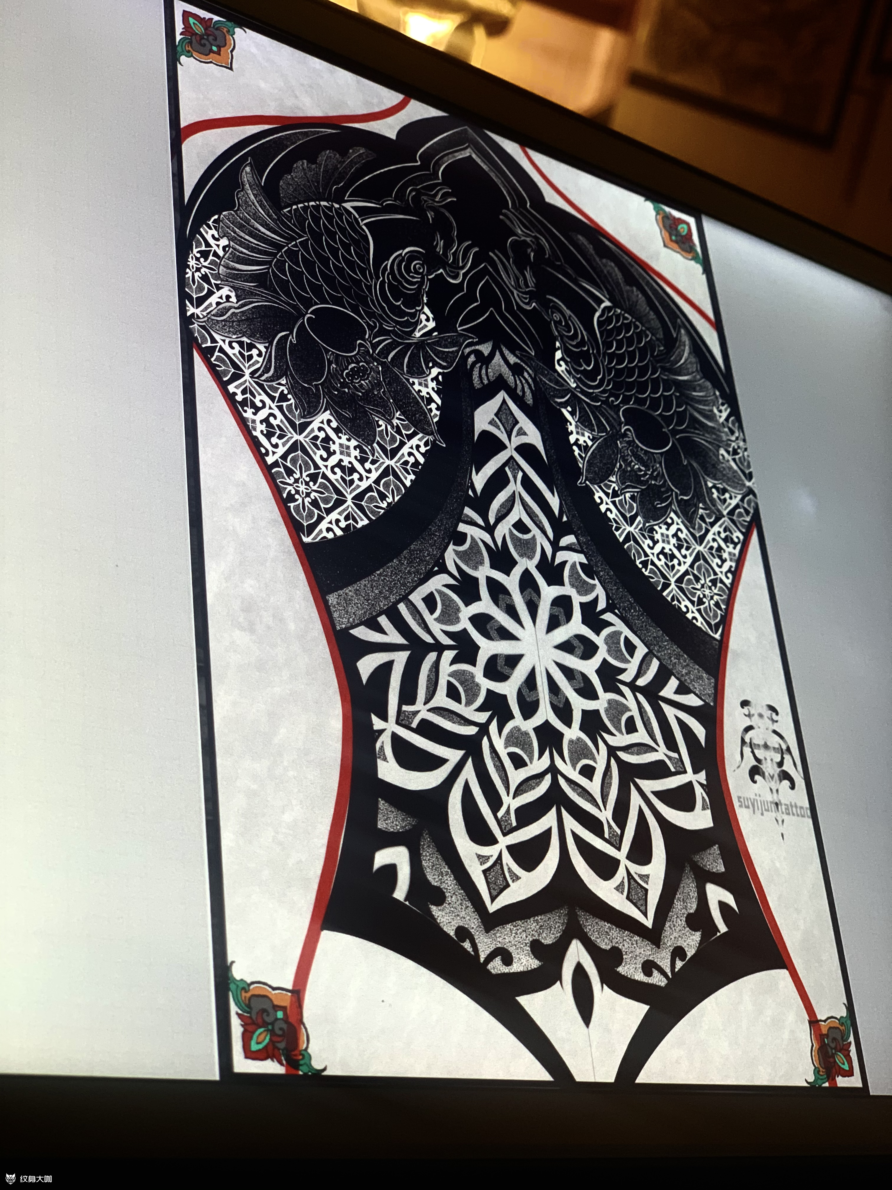 曼达拉传统双鱼满背_纹身图案手稿图片_苏艺君的纹身作品集