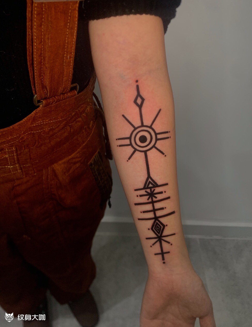 太阳图腾_纹身图案手稿图片_黑石～k的纹身作品集