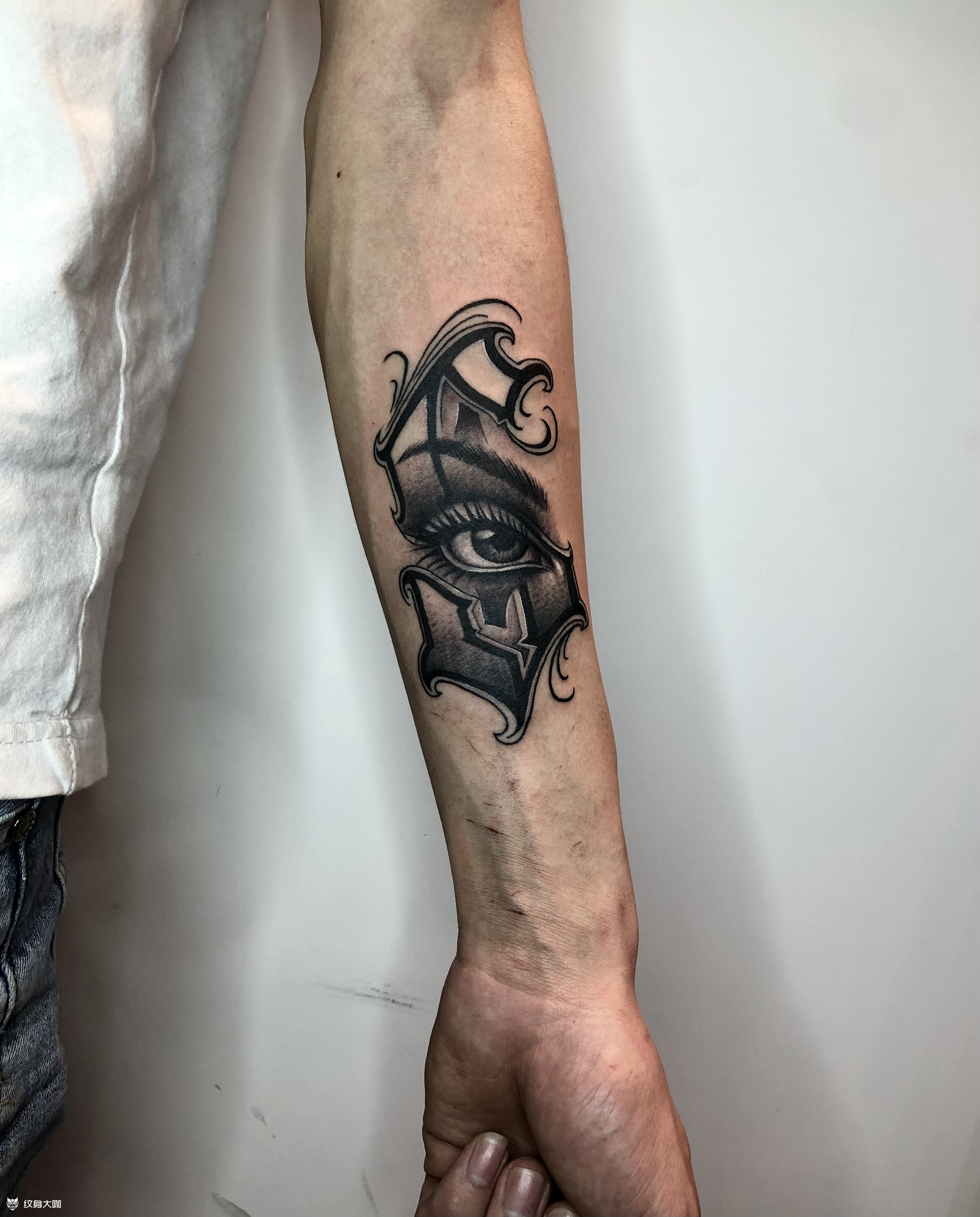 眼睛_纹身图案手稿图片_阿威的纹身作品集