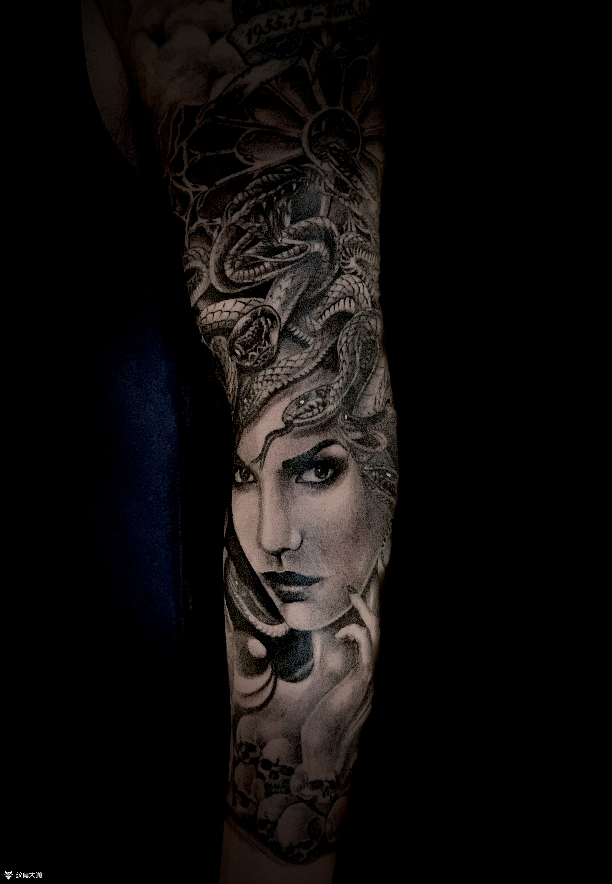 美杜莎女王_纹身图案手稿图片_主理人 ·颖的纹身作品集