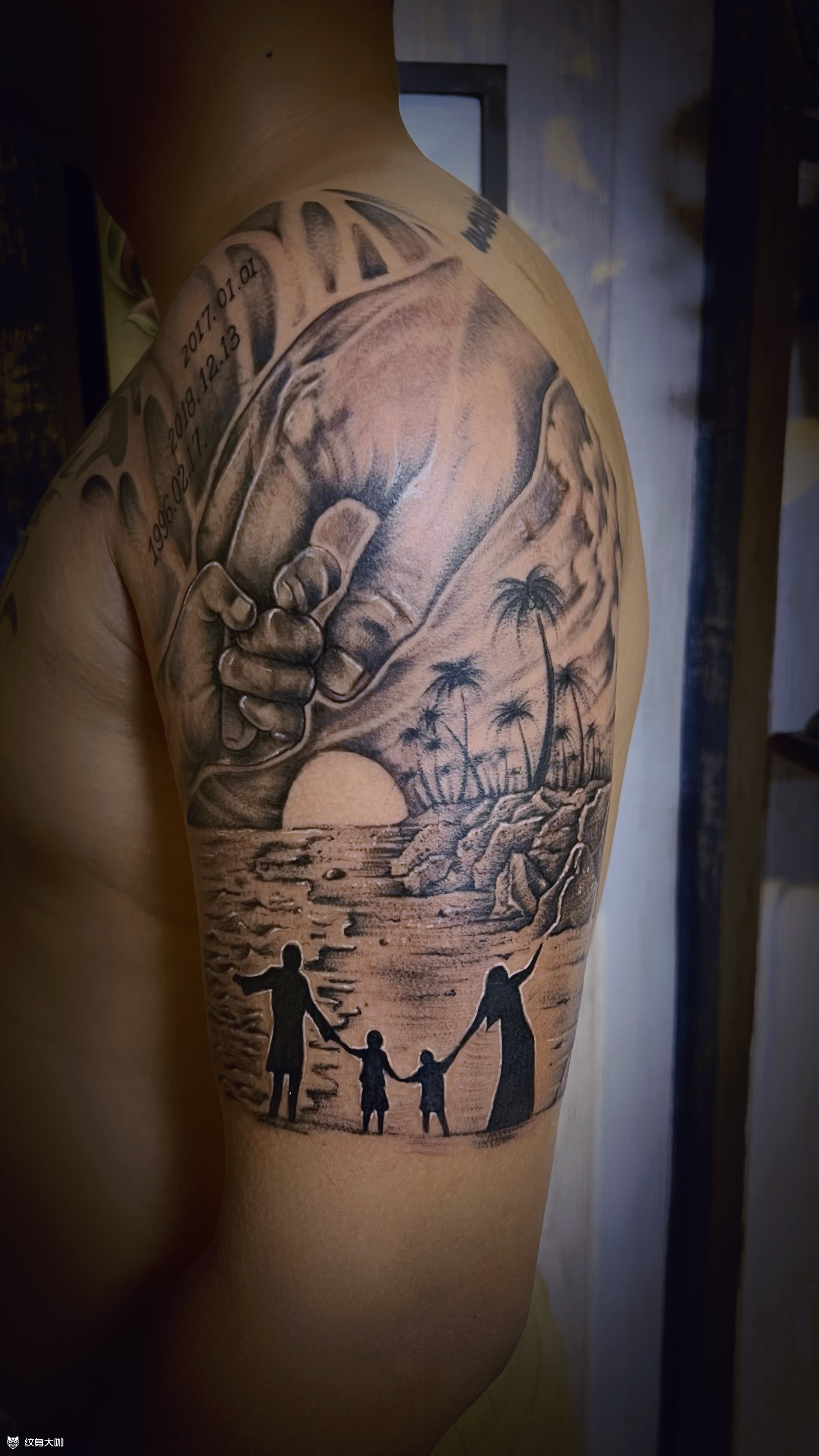 一家四口(2)_纹身图案手稿图片_阿龙的纹身作品集