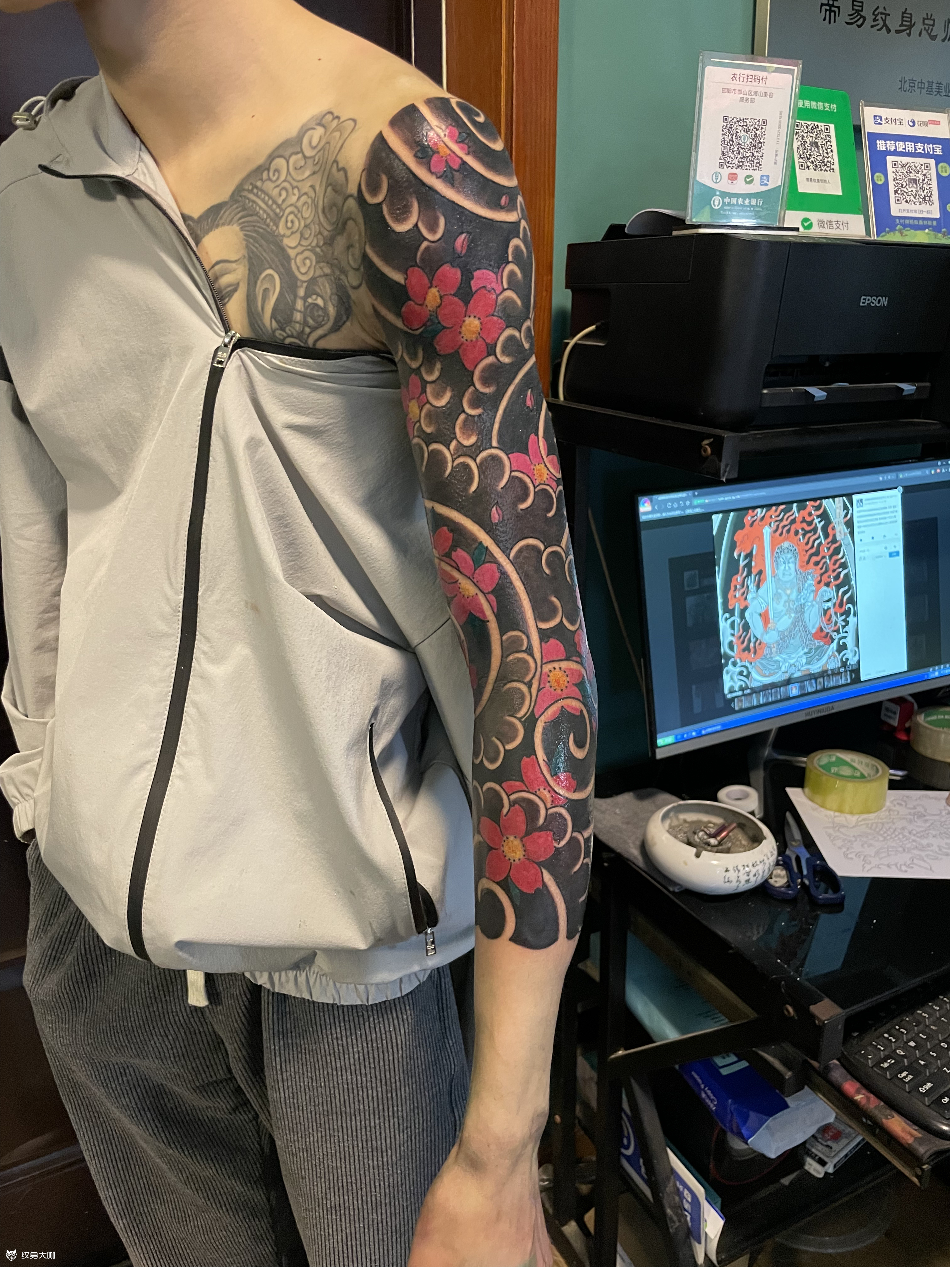 樱花臂帅哥喜欢七分袖