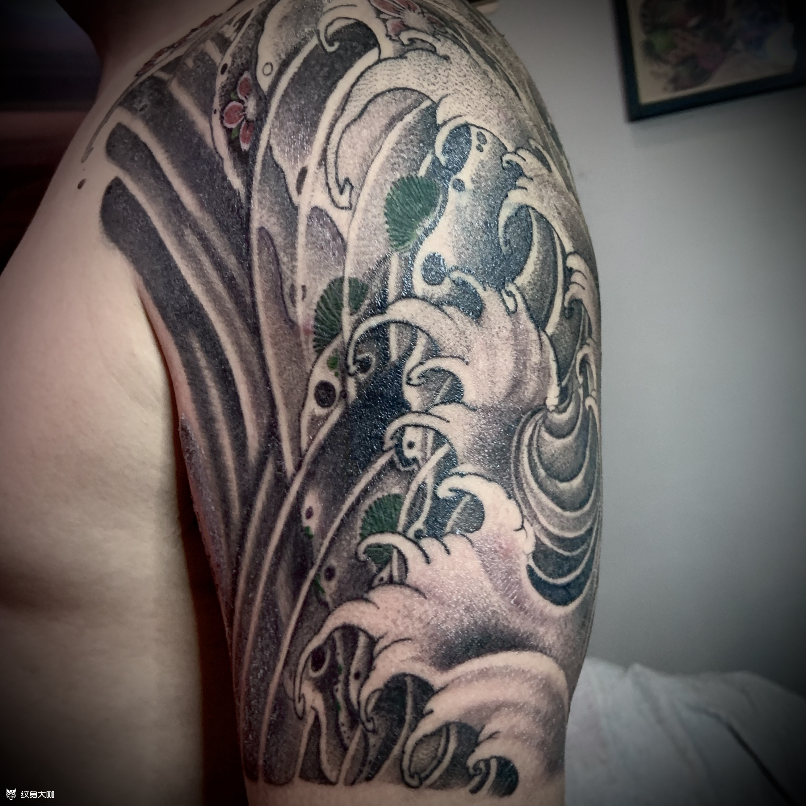 半臂_纹身图案手稿图片_一隅的纹身作品集