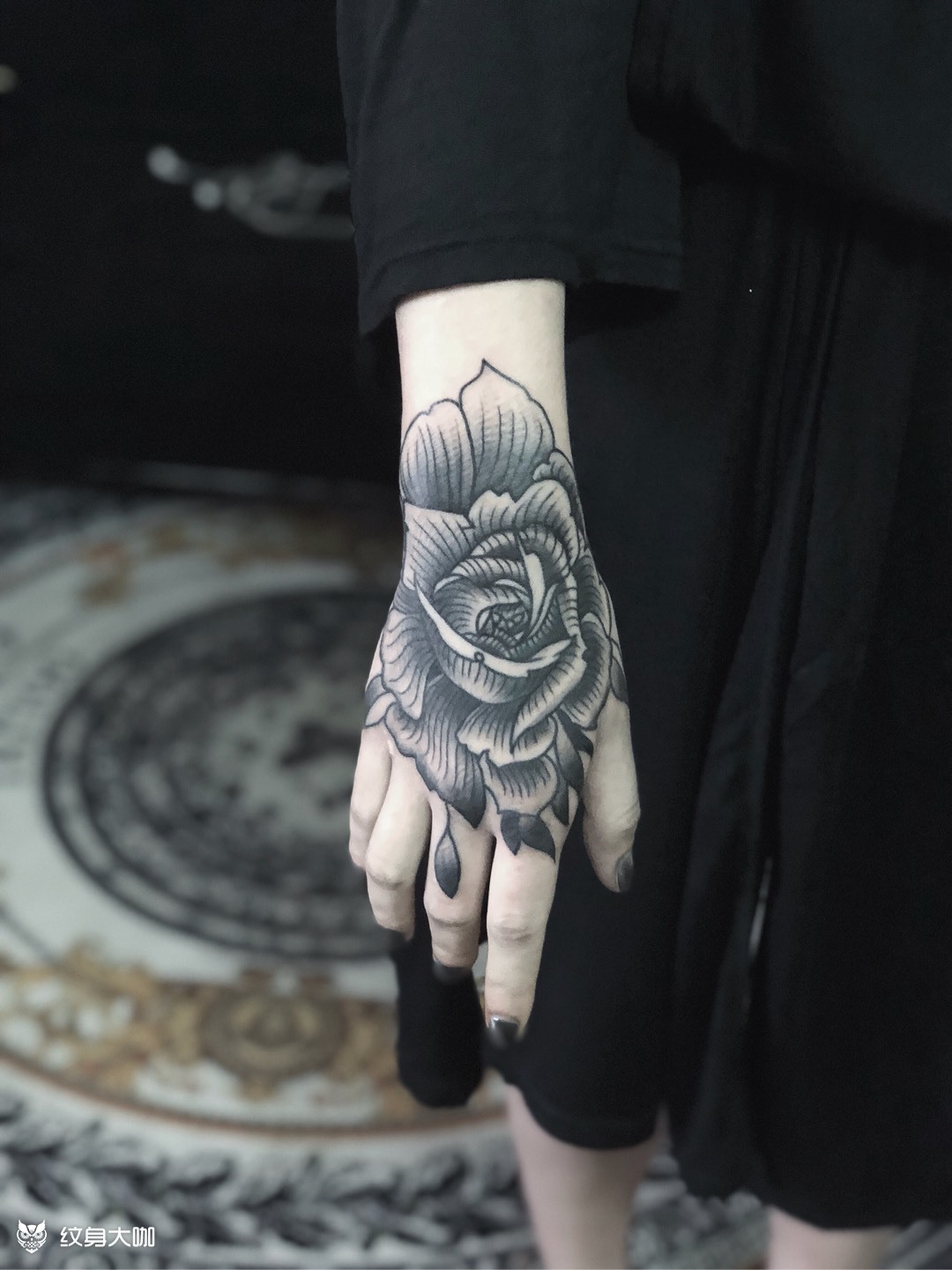 手背玫瑰_纹身图案手稿图片_king的纹身作品集