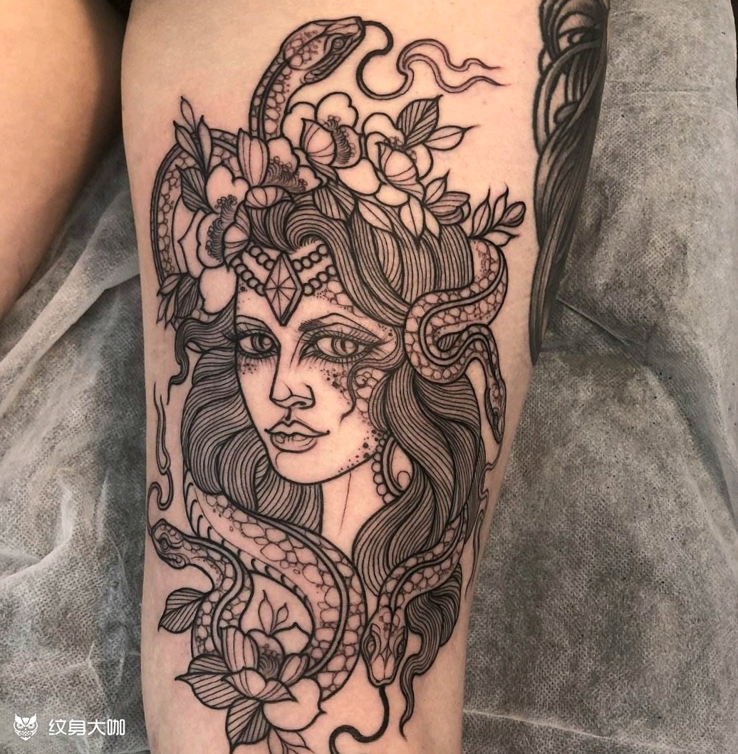 美杜莎_纹身图案手稿图片_果汁的纹身作品集