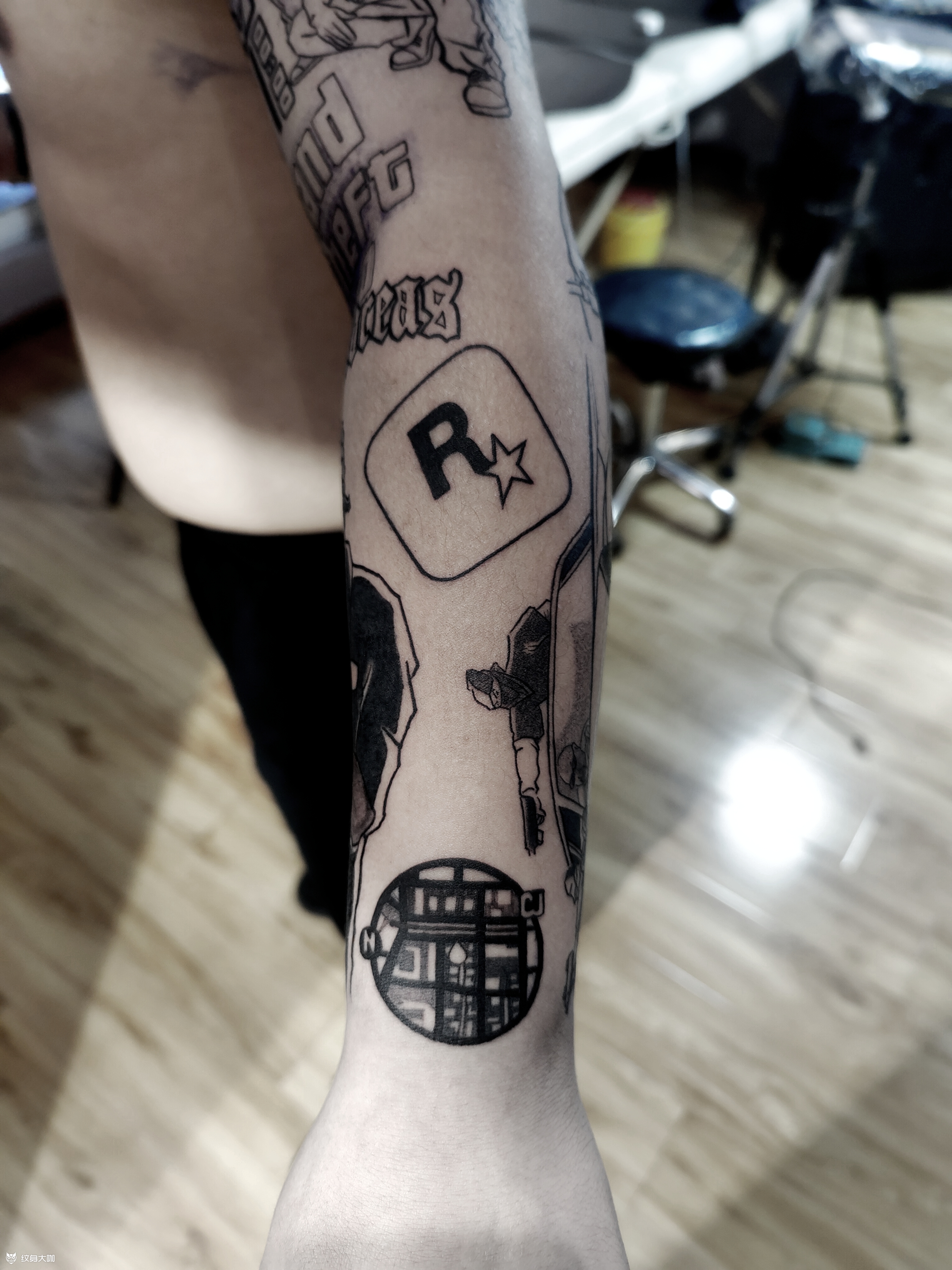 罪恶都市厚米系列(未完)客户_纹身吧社区 - 纹身大咖