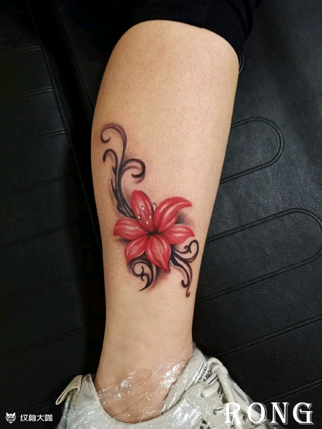 百合花_纹身图案手稿图片_李尚荣的纹身作品集