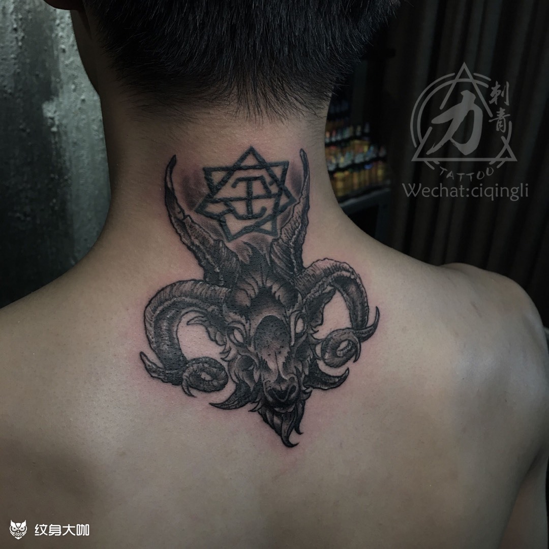 羊头撒旦纹身