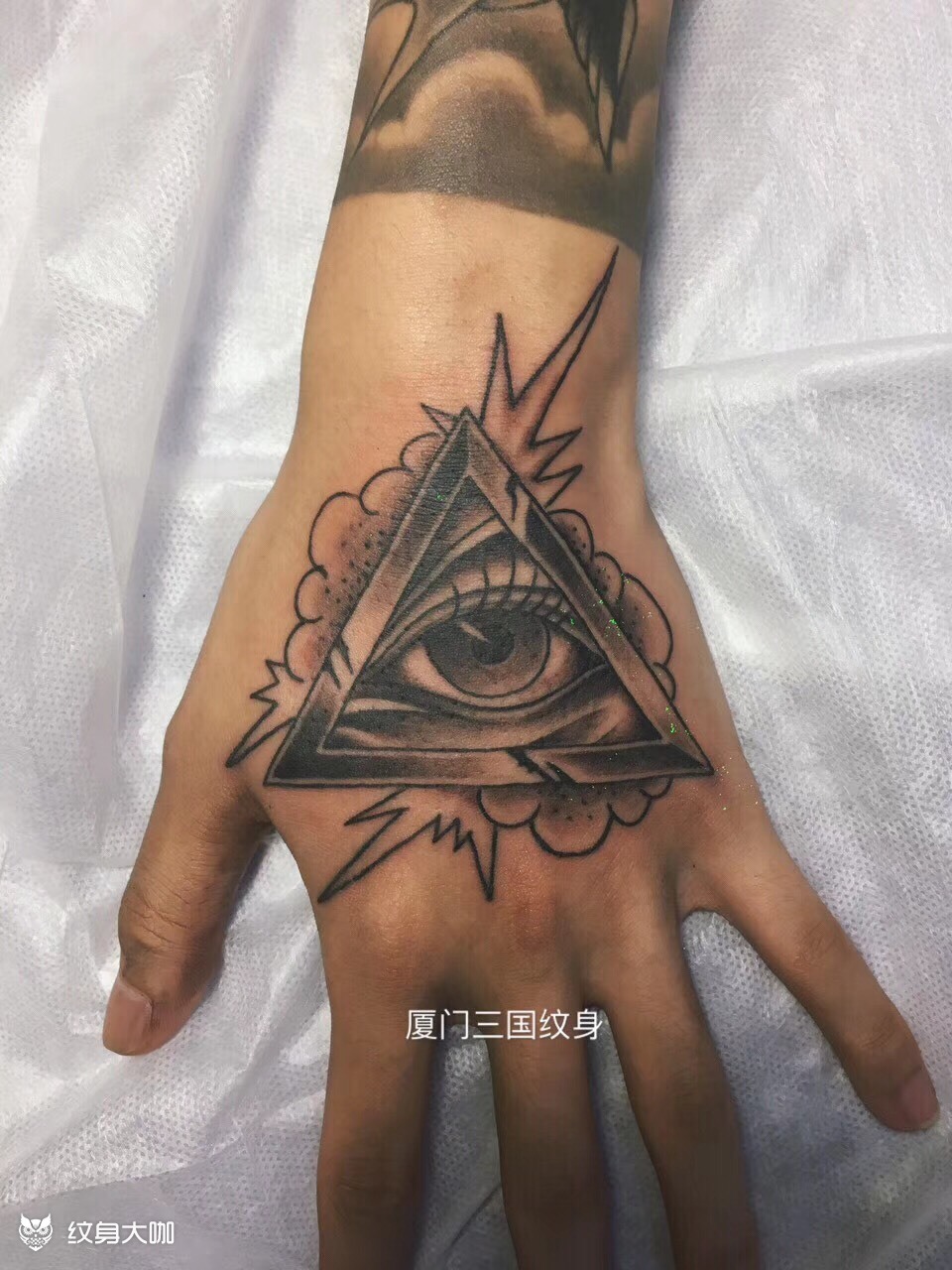 上帝之眼_纹身图案手稿图片_张洪坤的纹身作品集