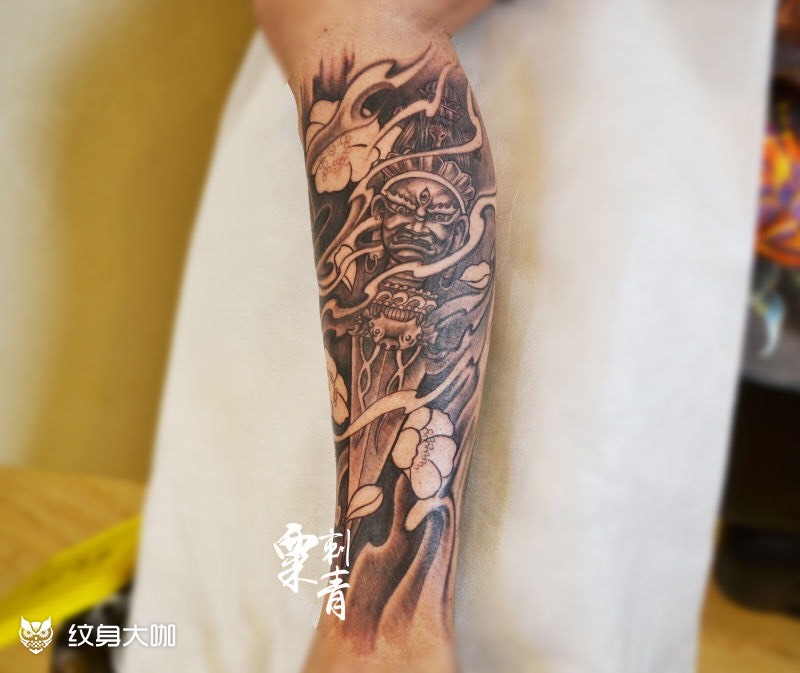 小腿内侧定制 降魔杵 _纹身图案手稿图片_燕春萌的纹身作品集